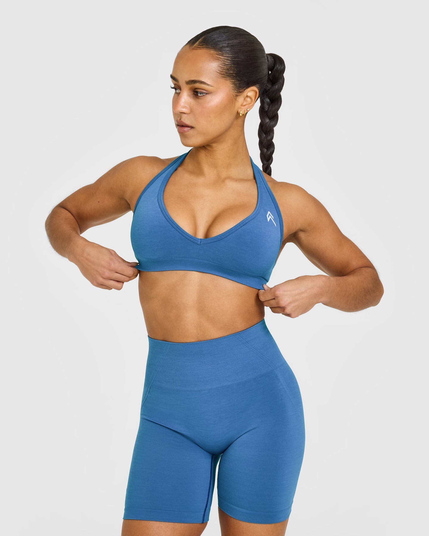 EffortlessLift Seamless Halter Neck Sports Bra with White Logo | Ocean Blue