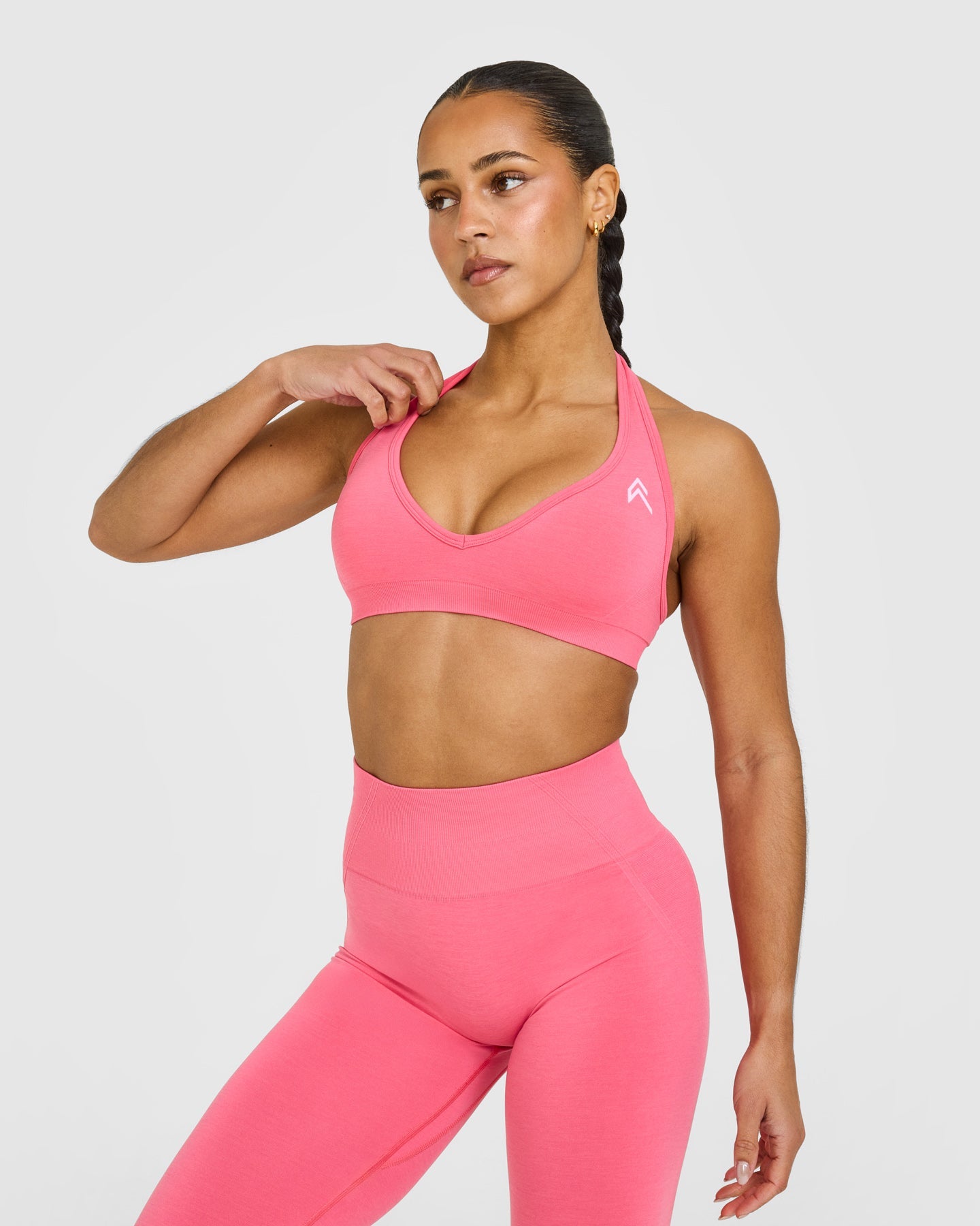 EffortlessLift Seamless Halter Neck Sports Bra with White Logo | Hot Girl Pink