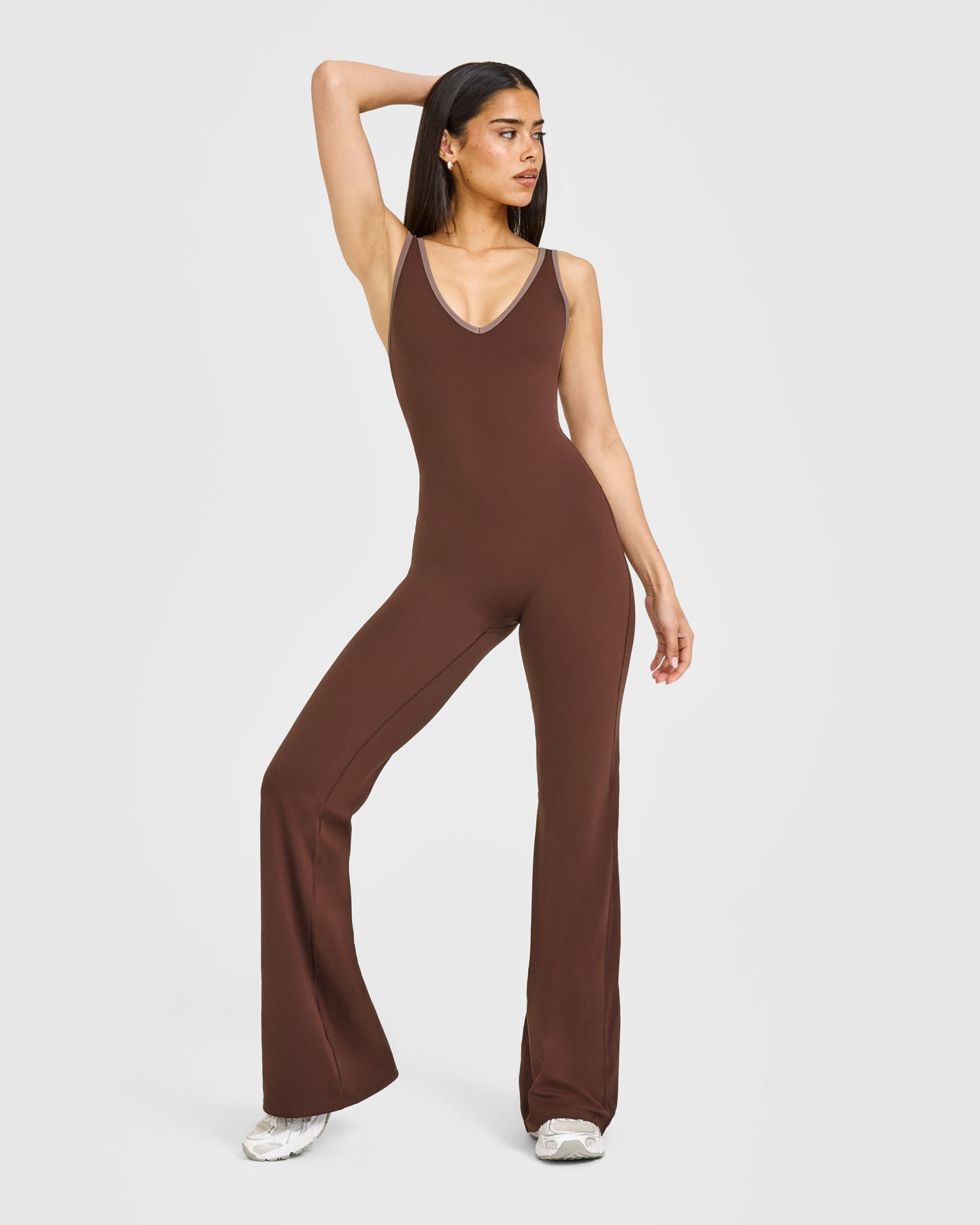 SoftMotion Contrast Scoop Back Flared All in One with White Logo | Espresso Brown