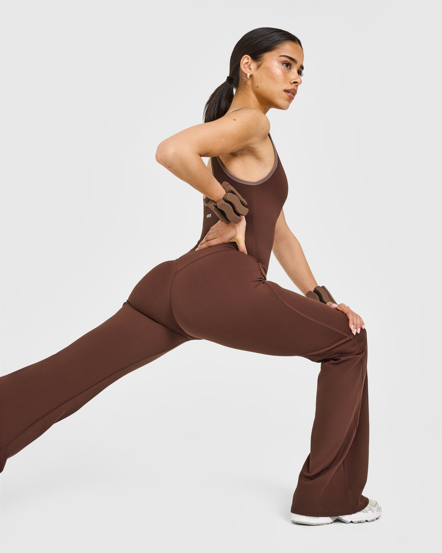 SoftMotion Contrast Scoop Back Flared All in One with White Logo | Espresso Brown - Image 3