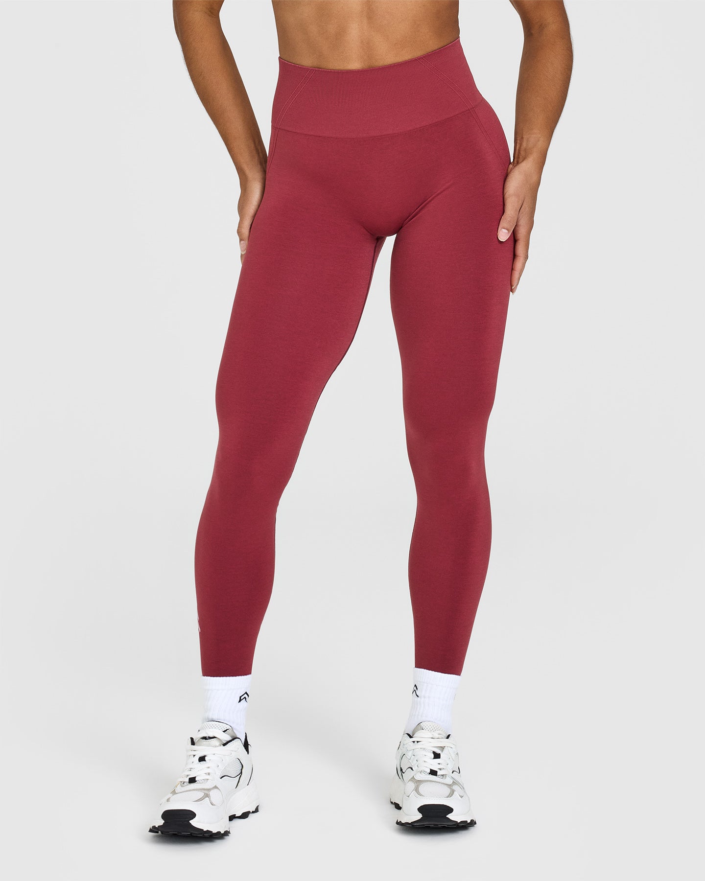 EffortlessLift Seamless Leggings with White Logo | Burnt Cherry