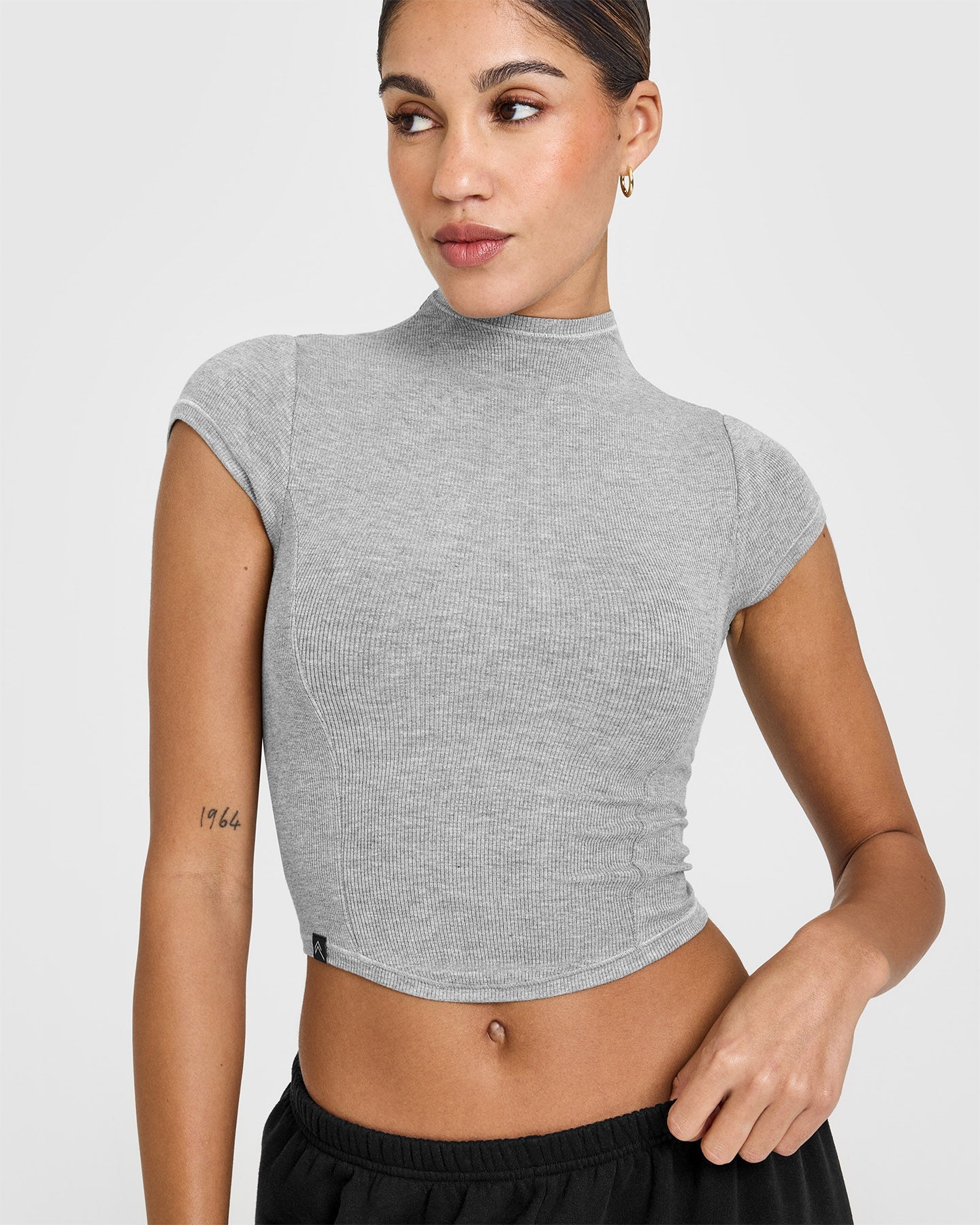Mellow Rib Mid Mock Neck T-Shirt | Charcoal Marl - Image 5