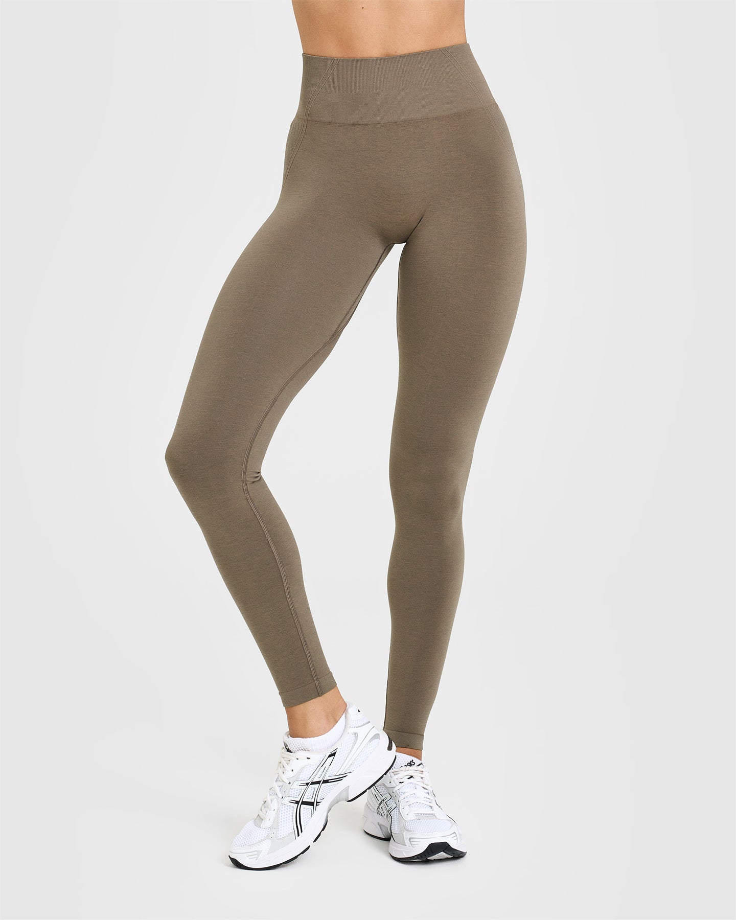 Alternative view of EffortlessLift Seamless Leggings with White Logo | Moss Brown