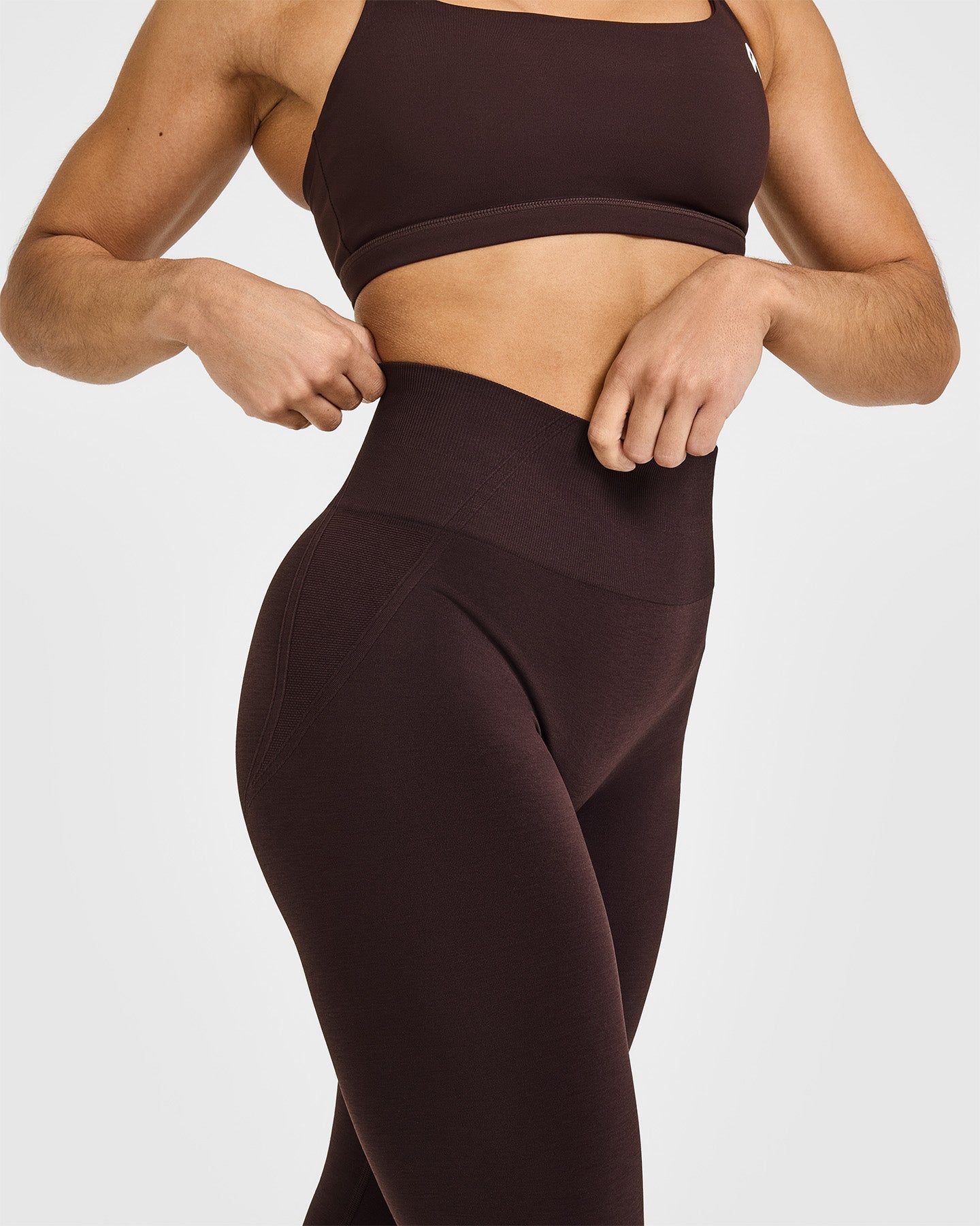 EffortlessLift Seamless Leggings with White Logo | Plum Brown - Image 4