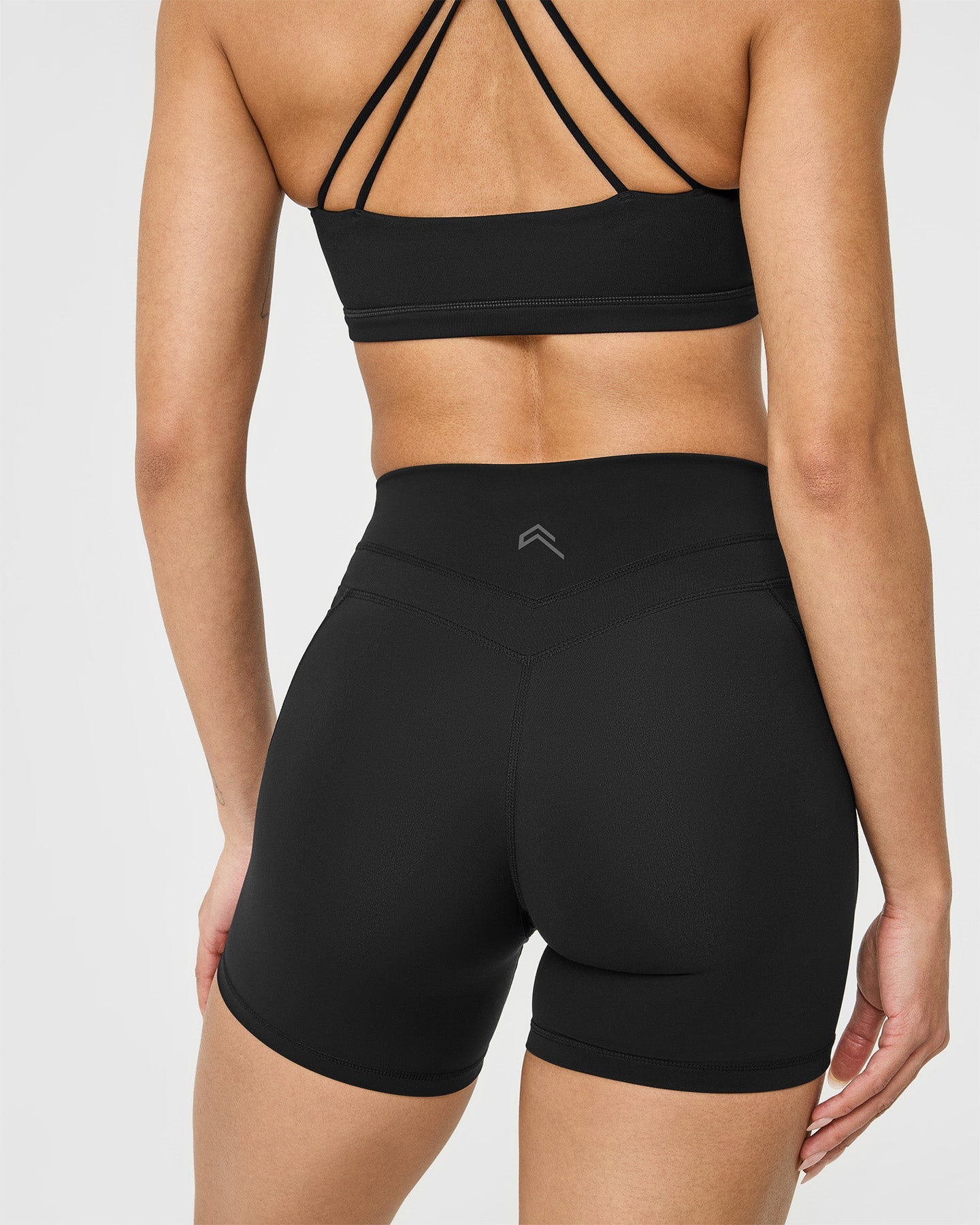 UnifiedMove High Waisted Pocket Shorts 6" | Black - Image 4