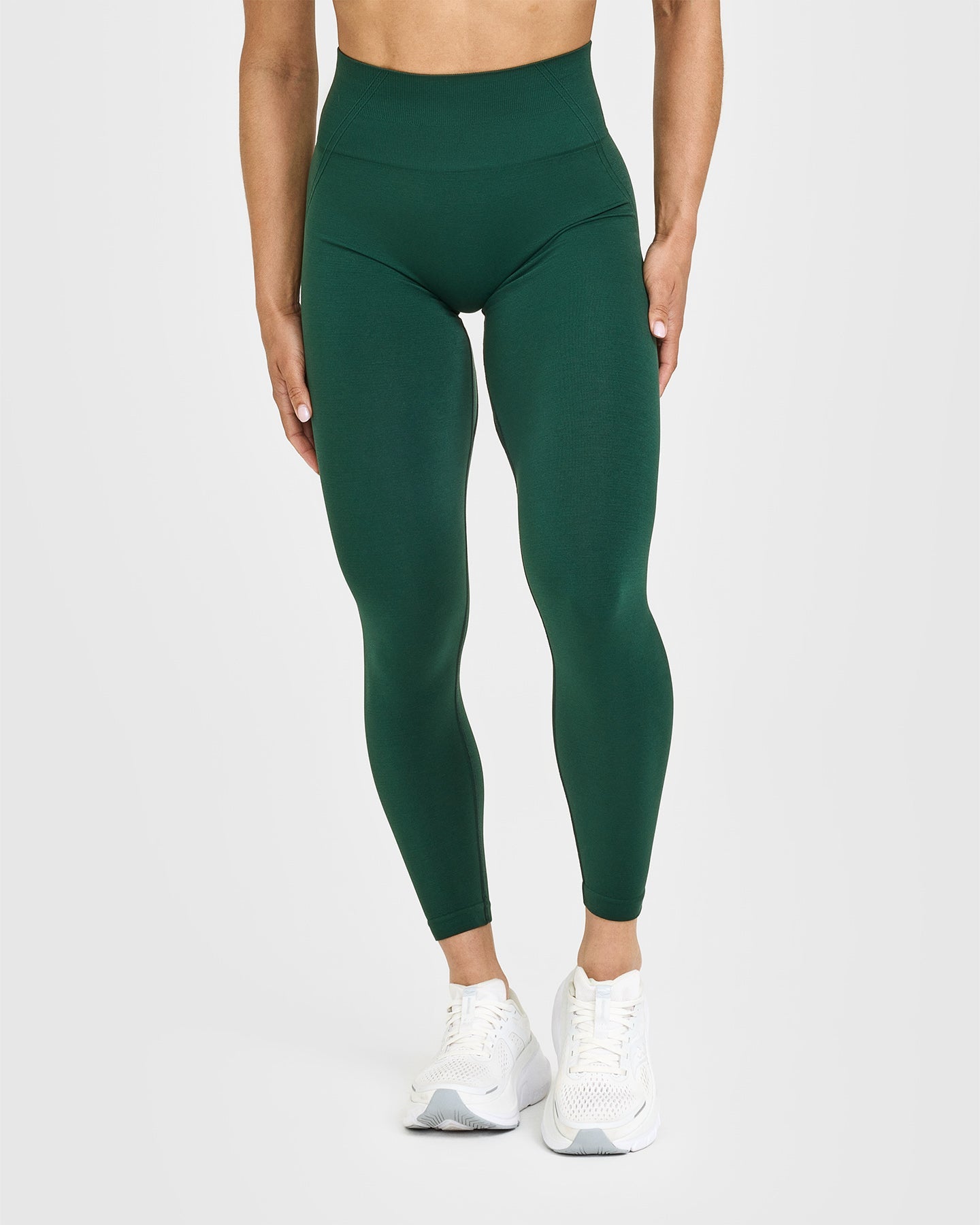 Alternative view of EffortlessLift Seamless Leggings with White Logo | Racing Green