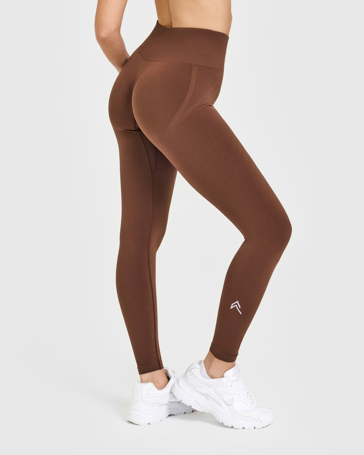 EffortlessLift Seamless Leggings with White Logo | Rustic Brown