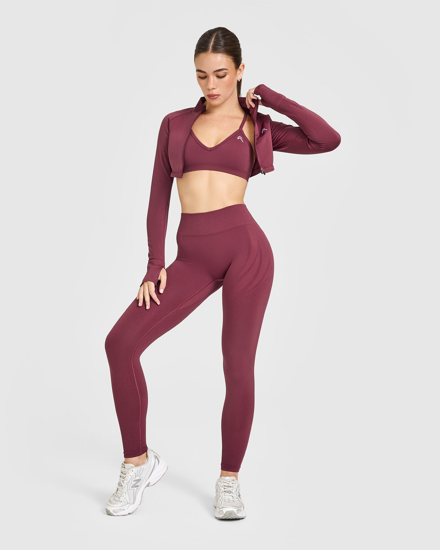 EnhanceLift Seamless Strappy Sports Bra with White Logo | Burnt Maroon - Image 3