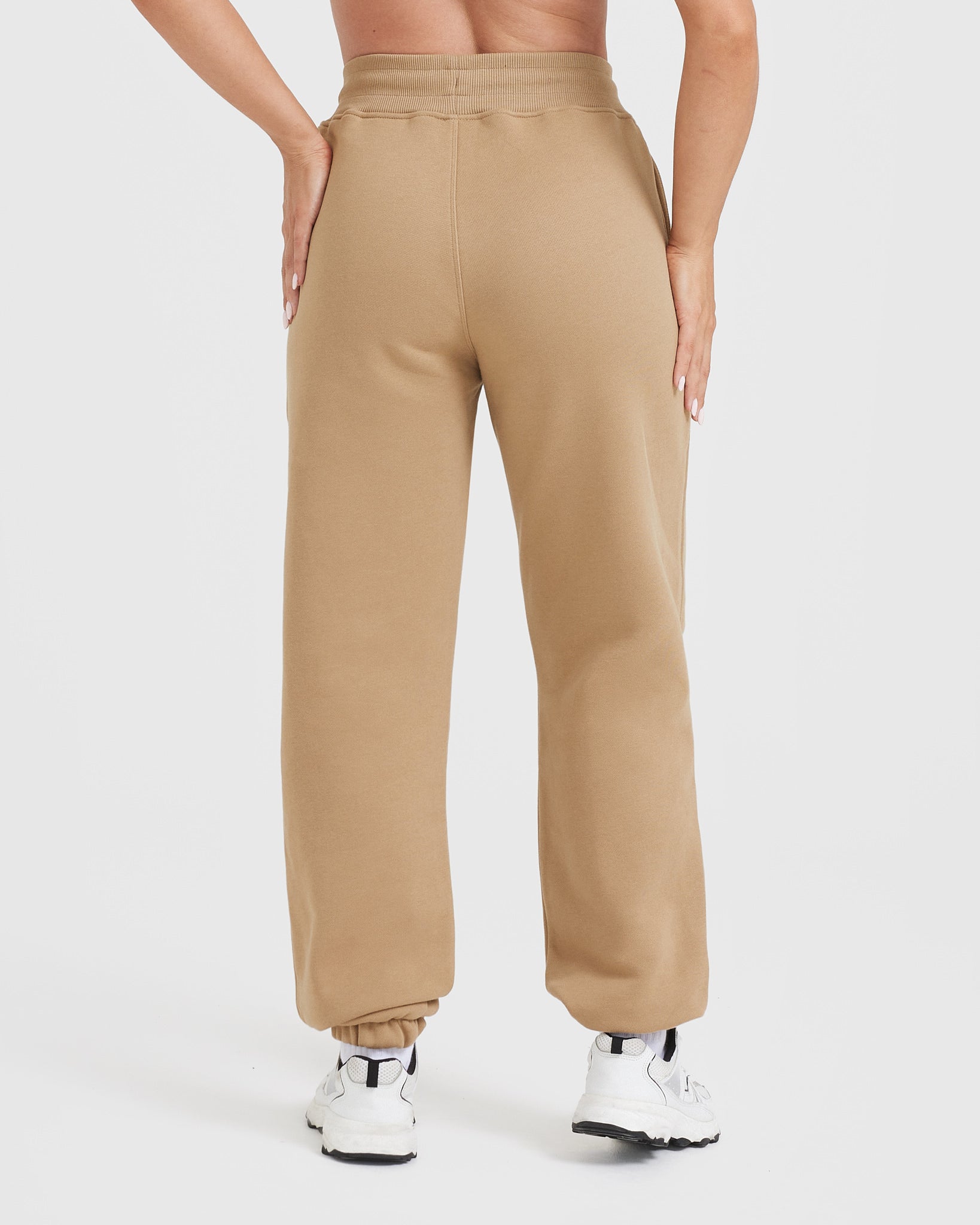 Alternative view of All Day Joggers | Dune Brown
