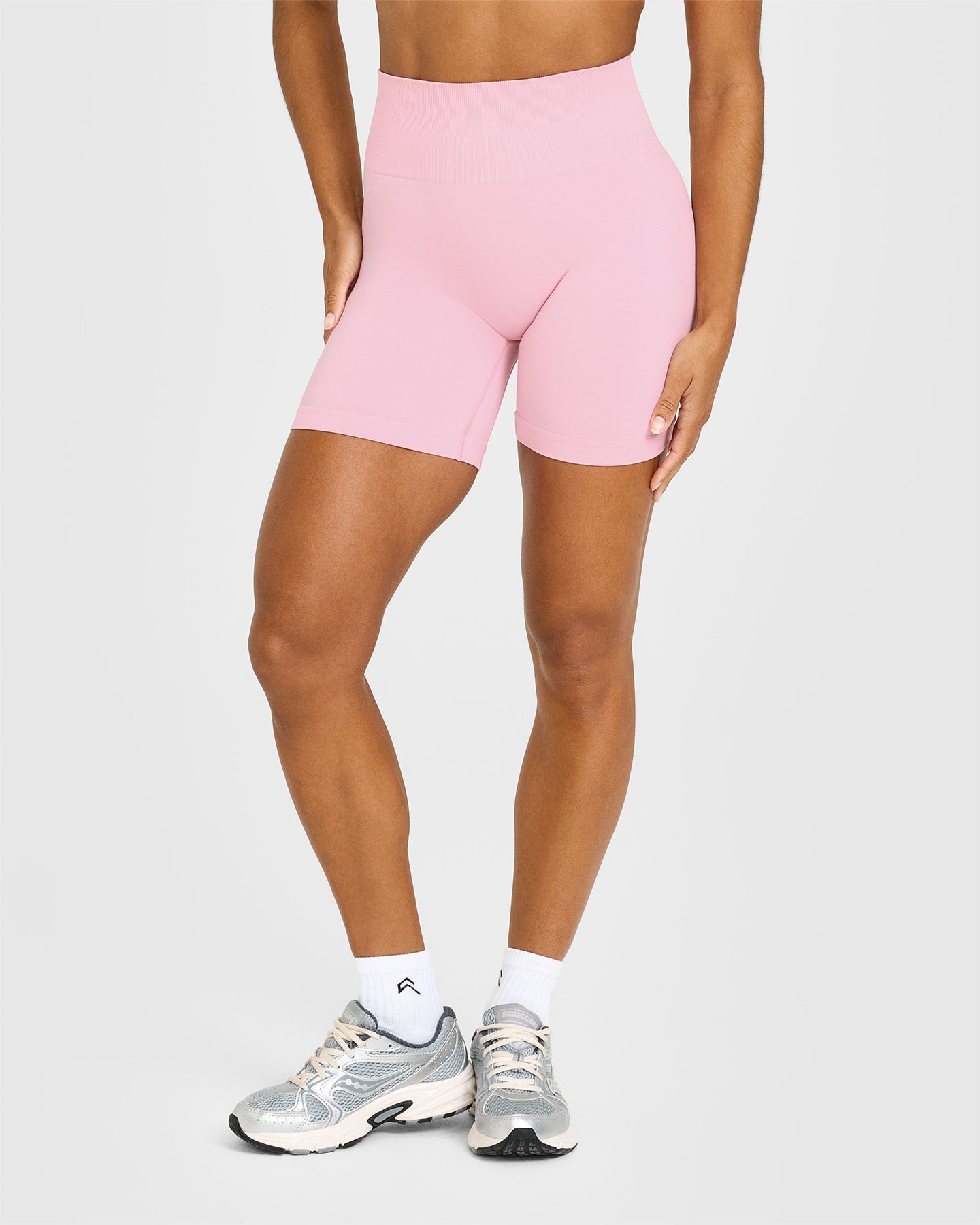 EffortlessLift Seamless Shorts with White Logo | Petal Pink