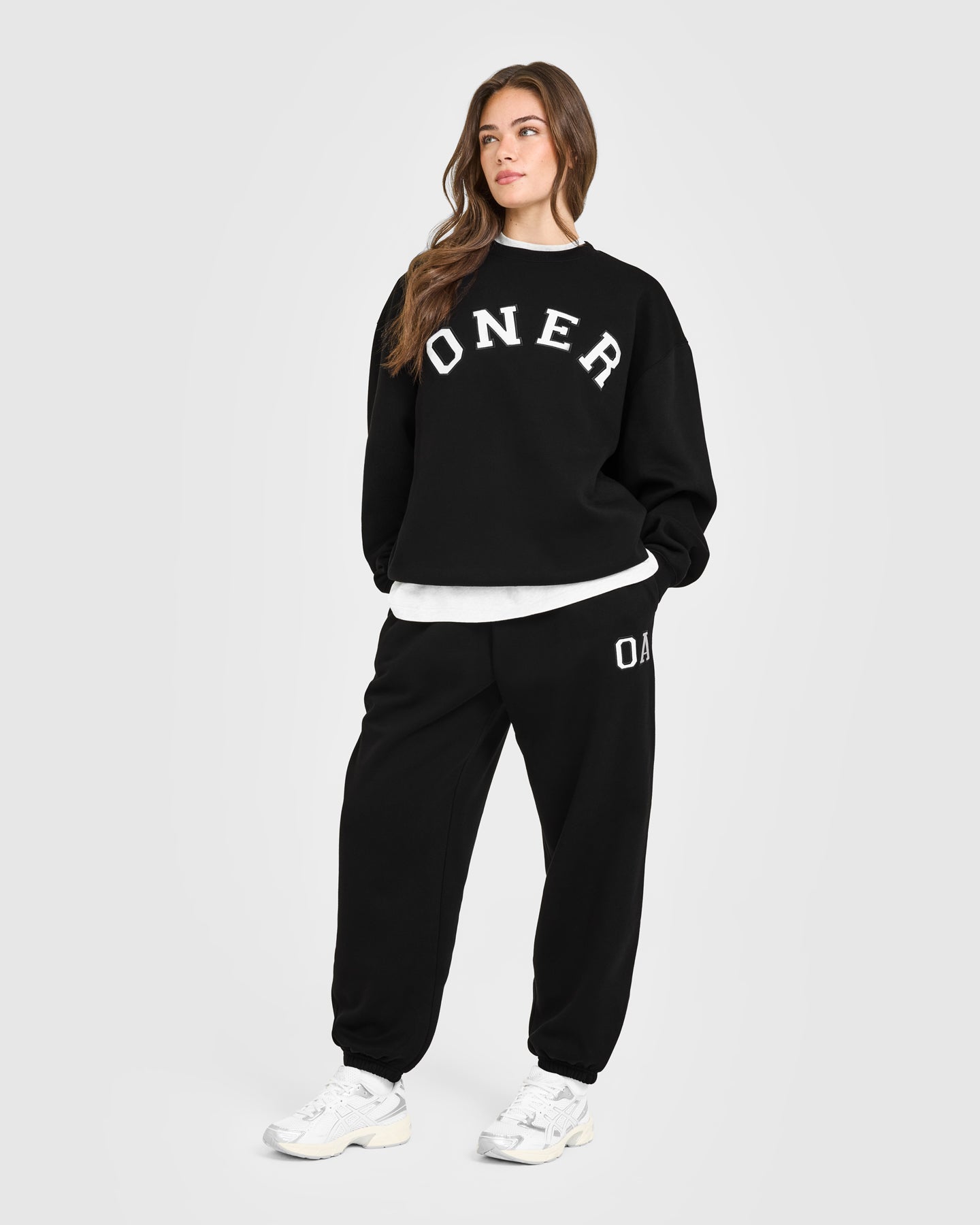 Foundations Oversized Oner Girlfriend Joggers | Black - Image 3