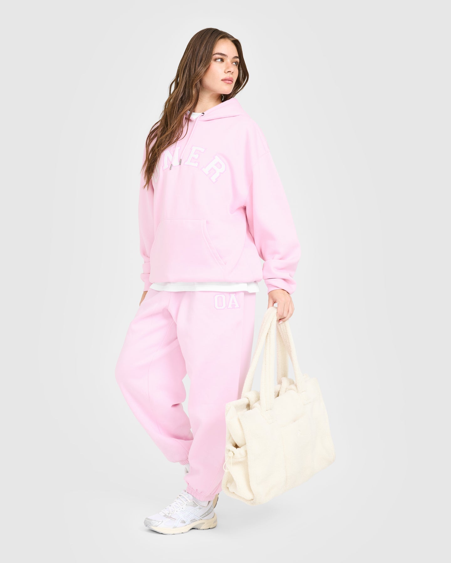 Foundations Oversized Oner Girlfriend Joggers | Chalk Pink - Image 3