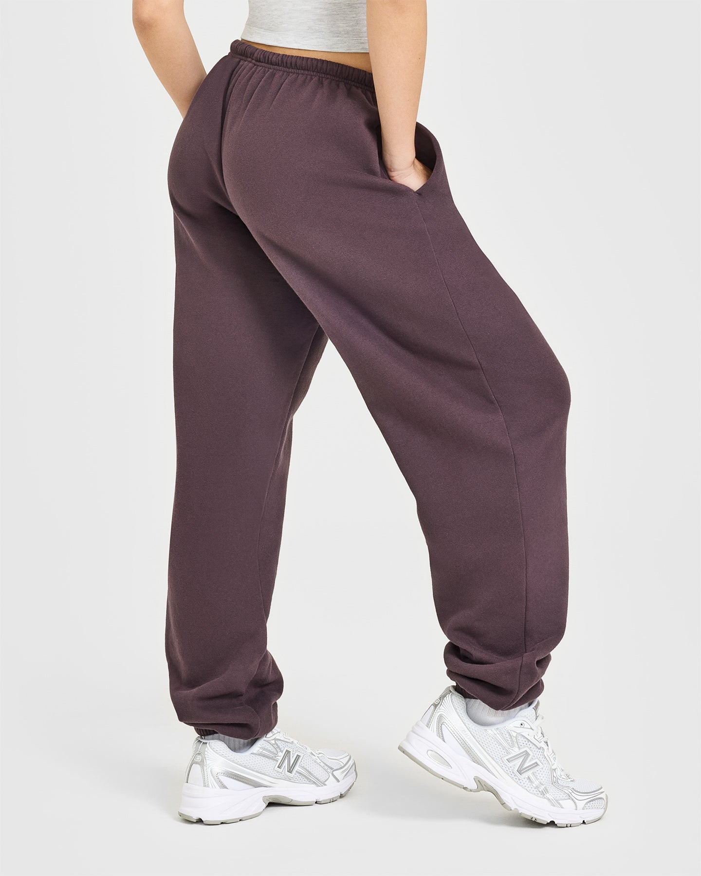Alternative view of Mid Weight Relaxed Joggers | Umber Brown