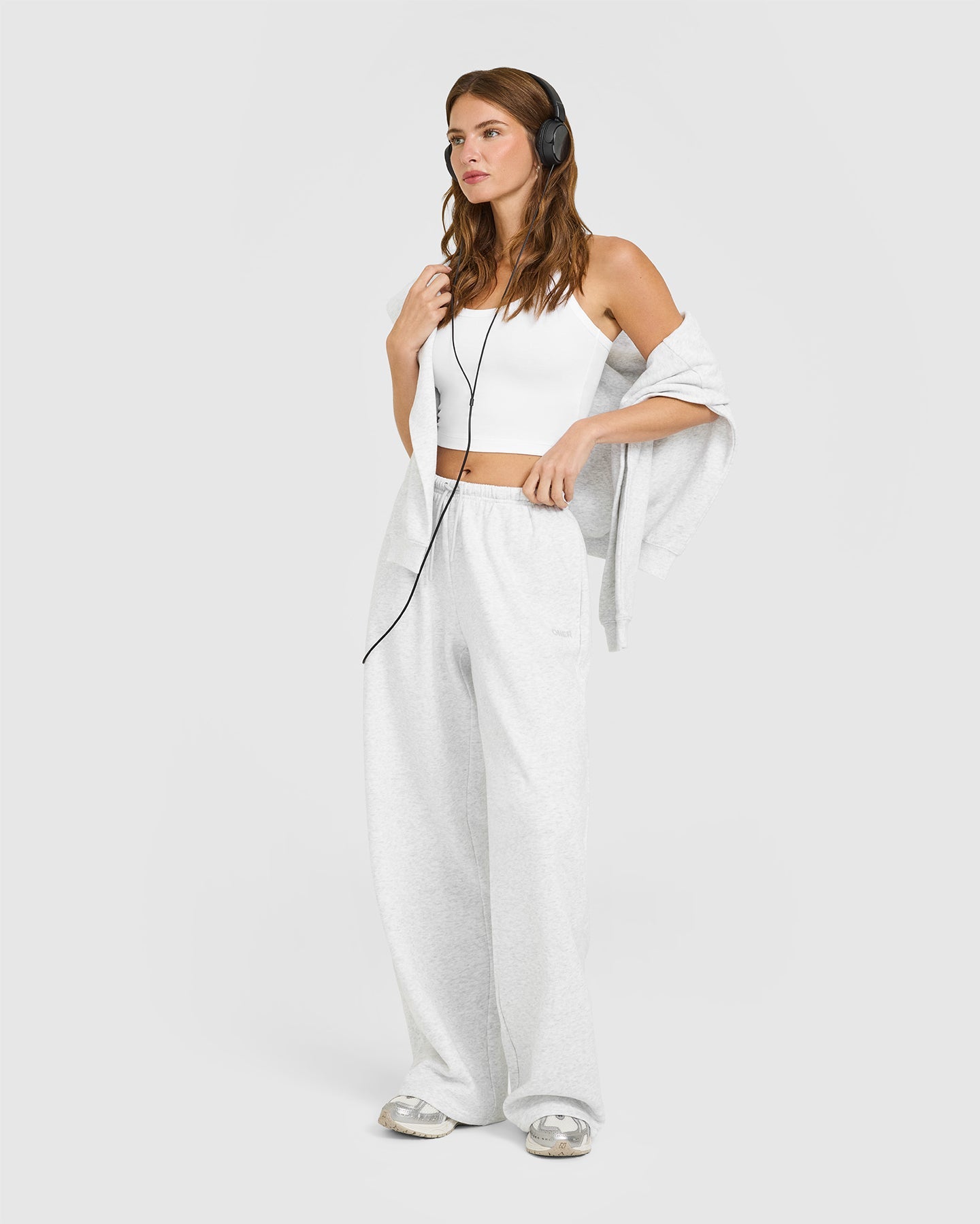 Mid Weight Relaxed Straight Leg Joggers | Light Grey Marl - Image 3