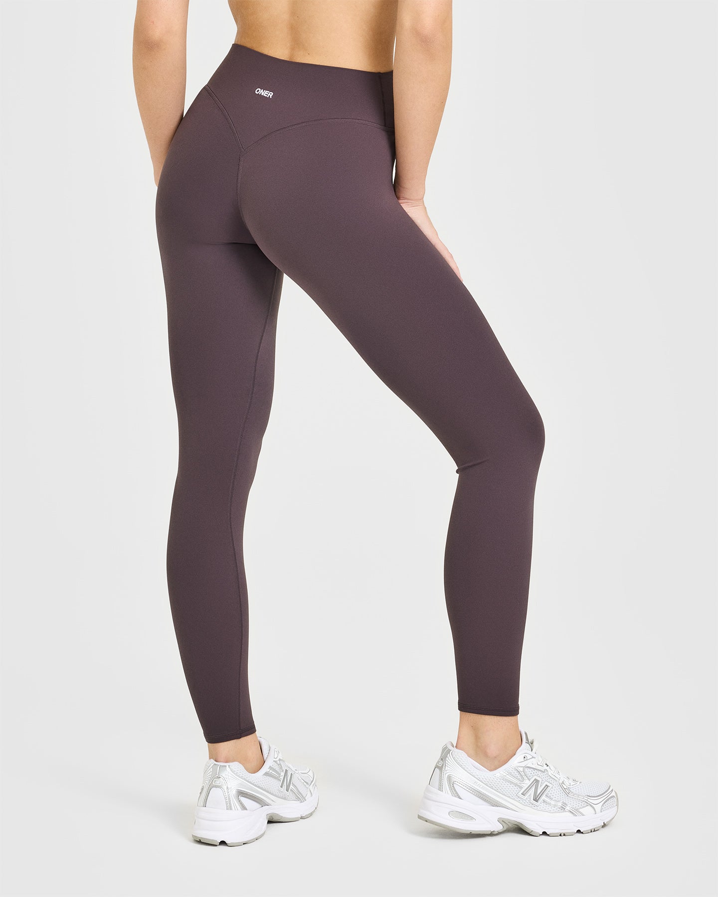 SoftMotion High Waisted Leggings with White Logo | Dark Umber Brown