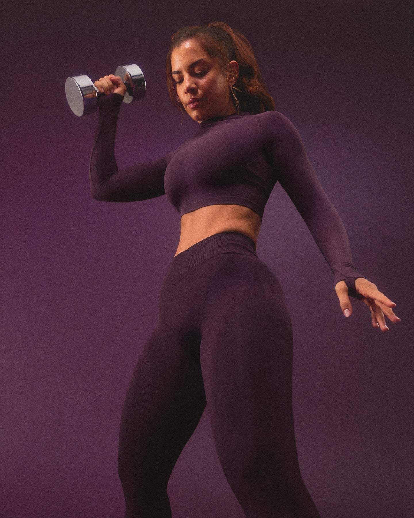 Alternative view of EnhanceLift Seamless Leggings with Grey Logo | Blackberry Purple