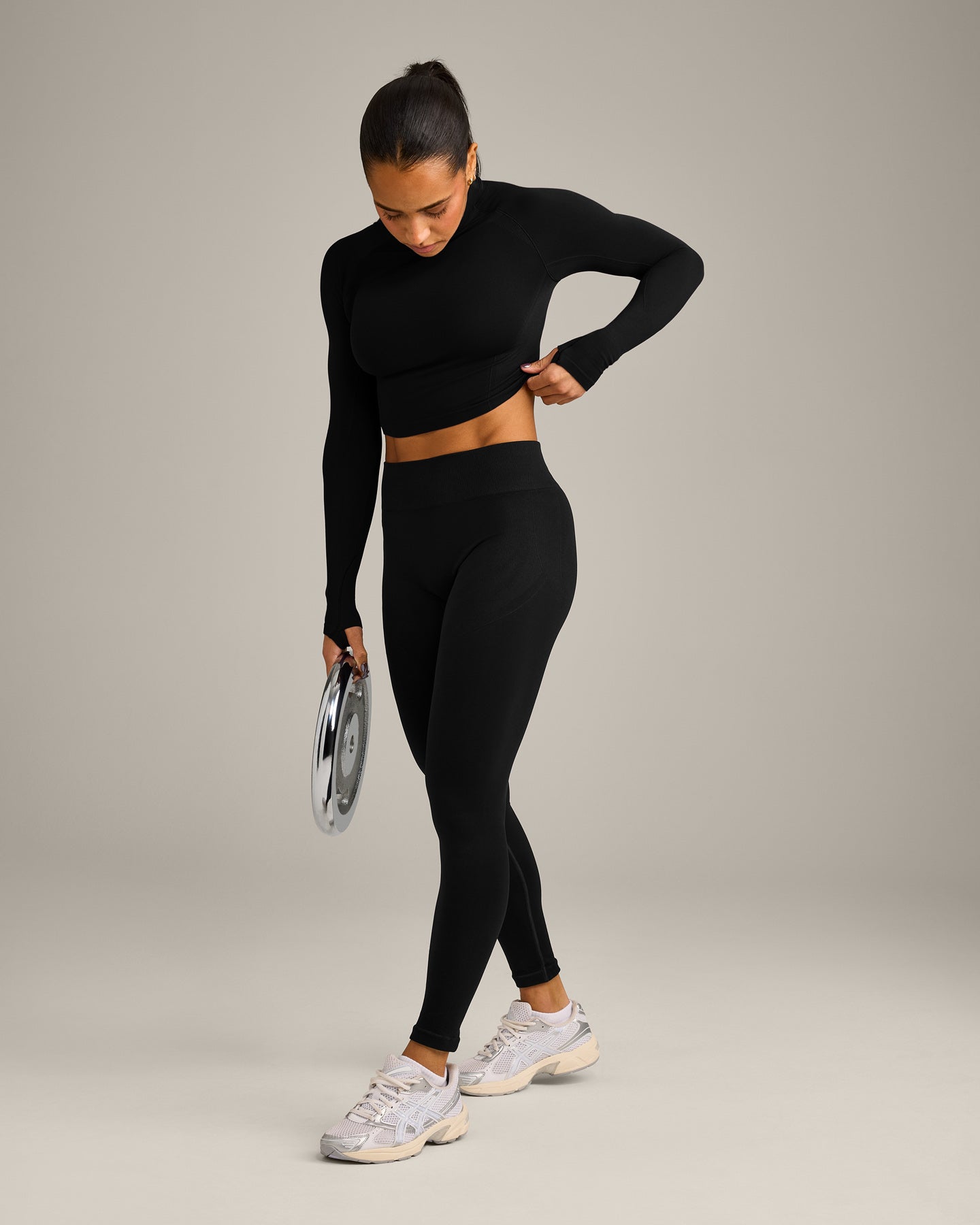 Oner Seamless Fitted Long Sleeve Mid Top | Soft Black - Image 3