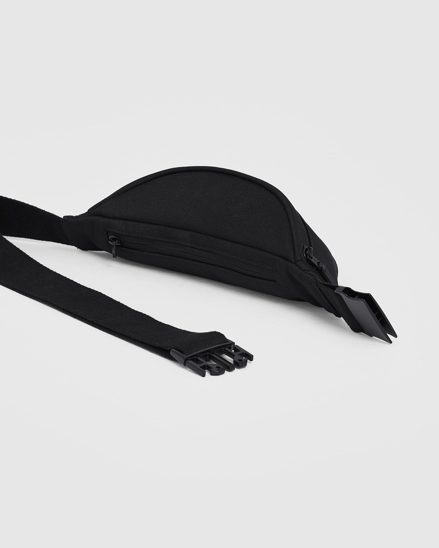 Classic Canvas Bumbag | Black - Image 4