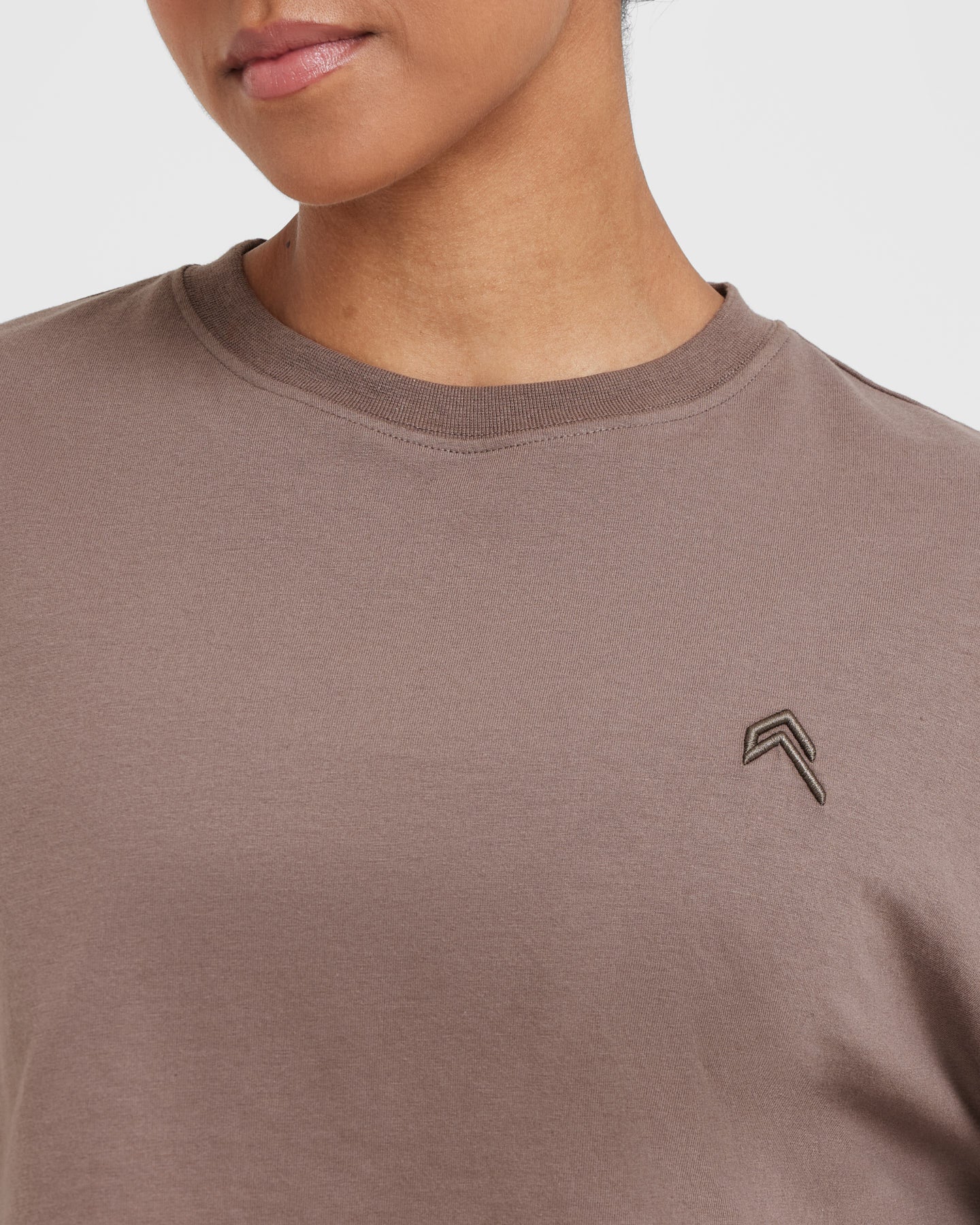 Classic Relaxed Crop Lightweight T-Shirt | Cool Brown - Image 4