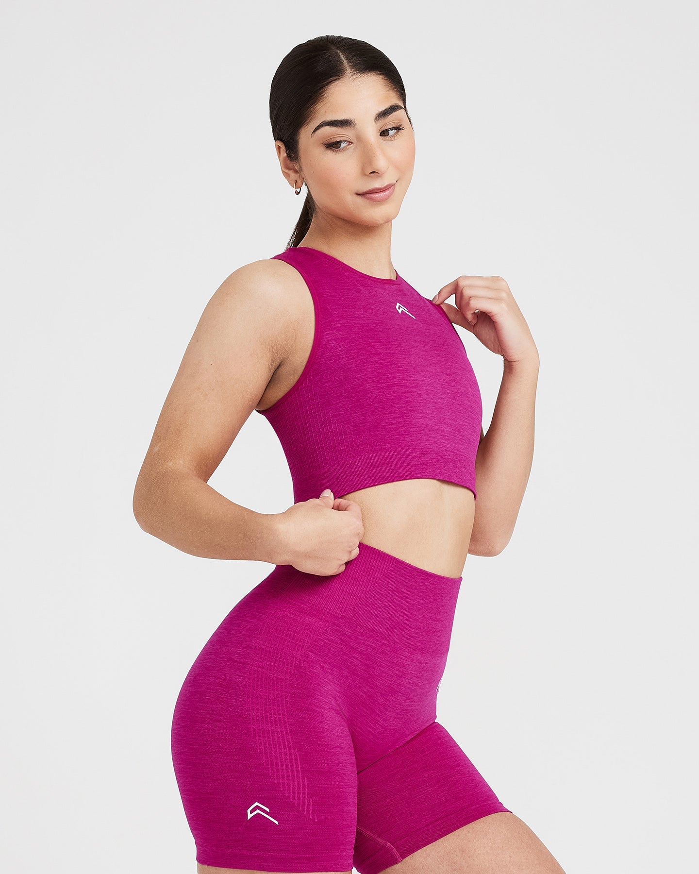 Alternative view of Classic Seamless 2.0 Crop Top | Fuchsia Marl