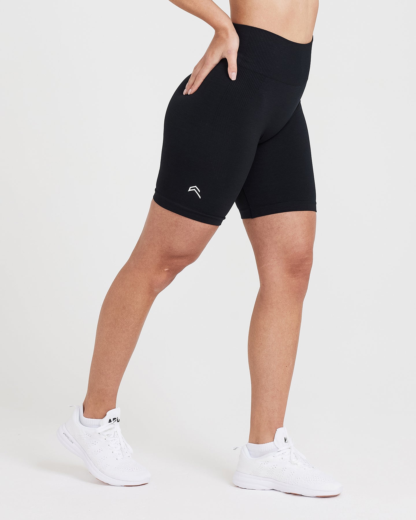 Alternative view of Classic Seamless 2.0 Cycling Shorts | Black Marl