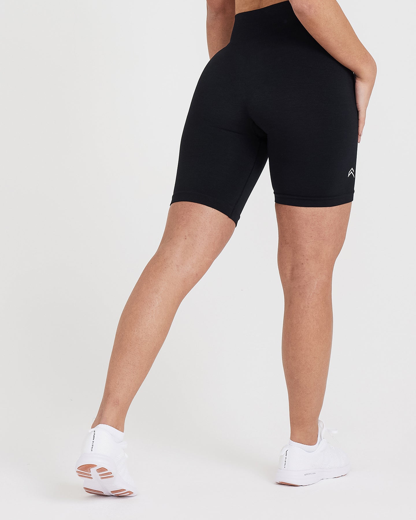 Classic Seamless 2.0 Cycling Shorts | Black Marl - Image 4