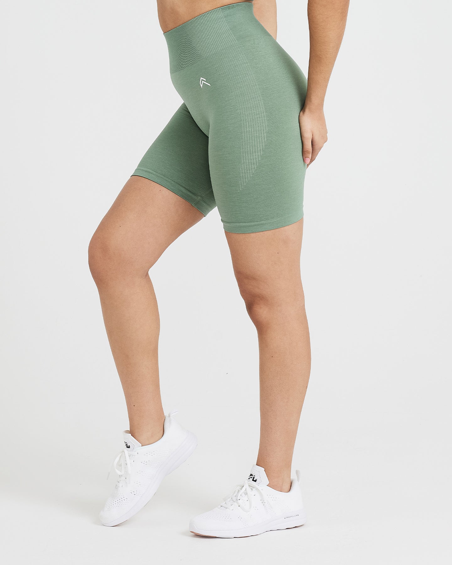 Alternative view of Classic Seamless 2.0 Cycling Shorts | Sage Marl