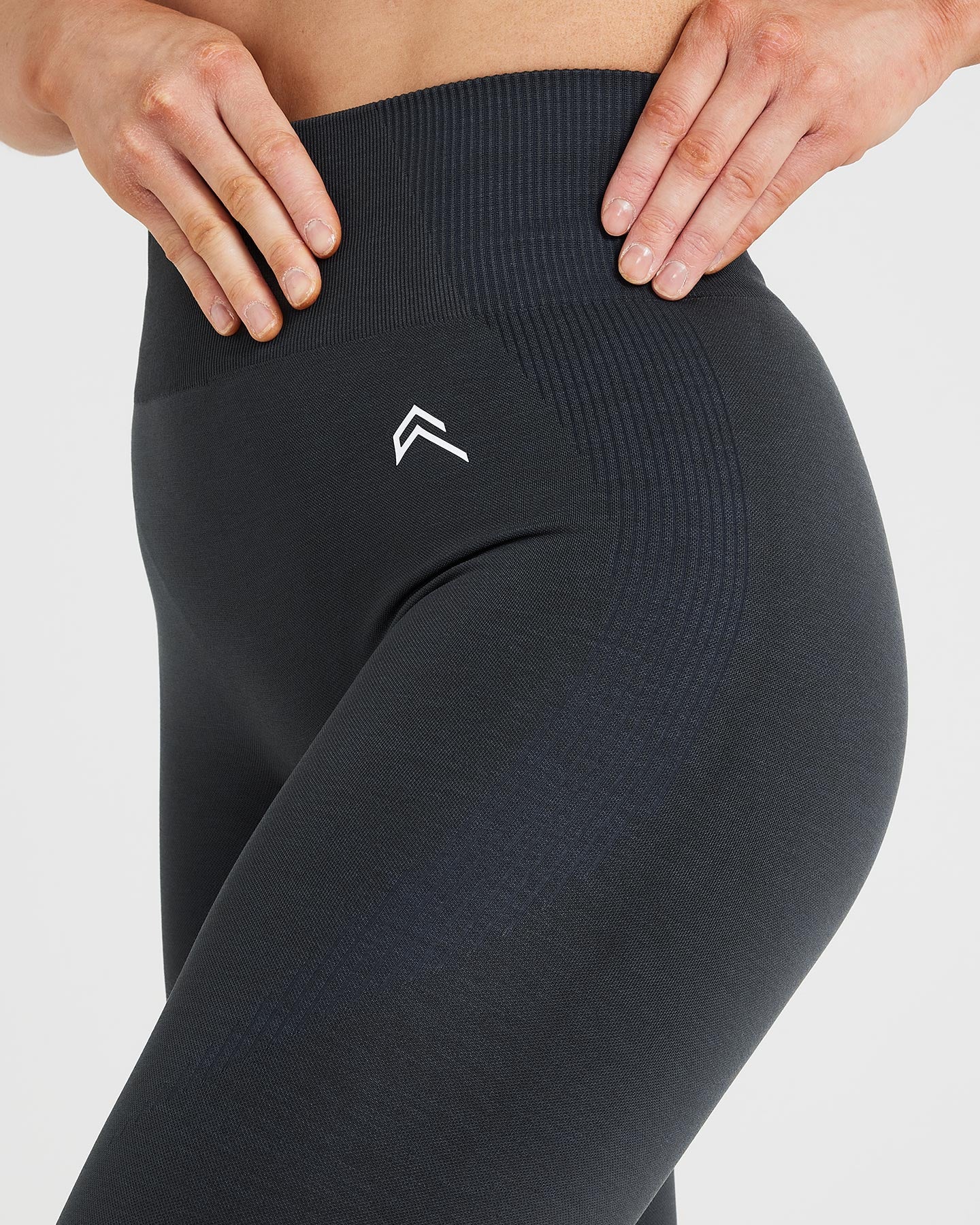 Classic Seamless 2.0 Leggings | Coal Marl - Image 4