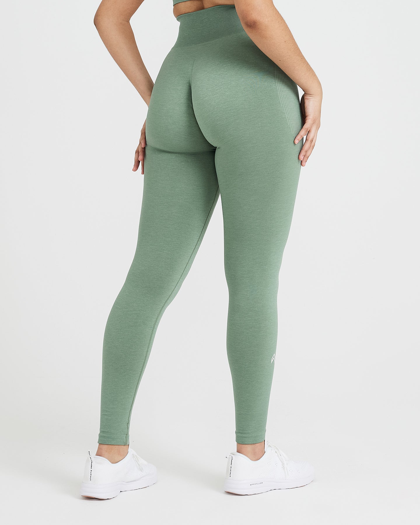 Alternative view of Classic Seamless 2.0 Leggings | Sage Marl
