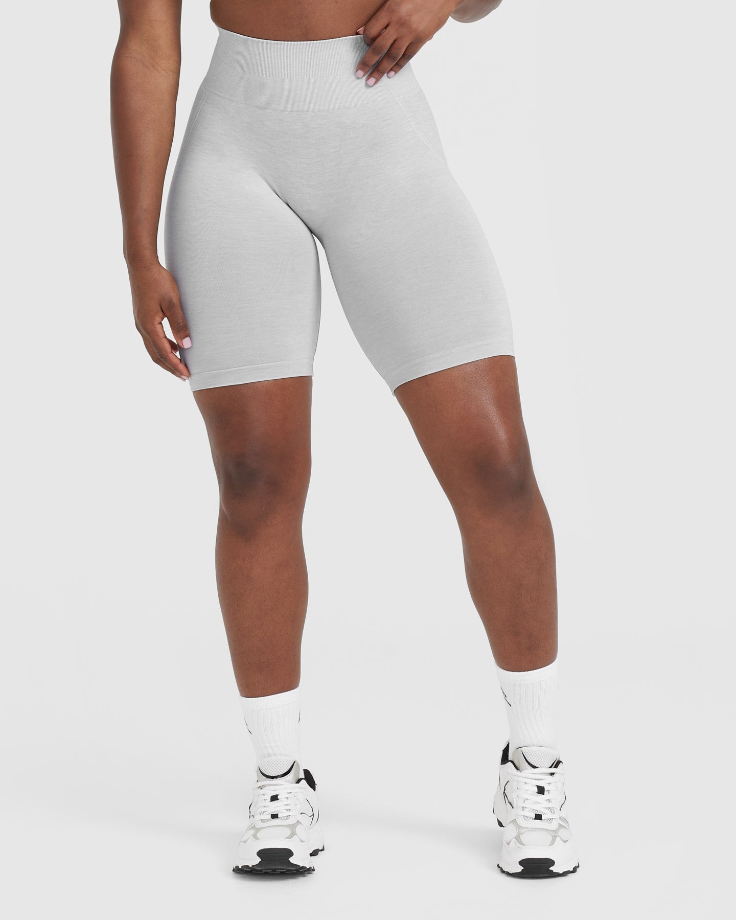 EffortlessLift Seamless Cycling Shorts with White Logo | Grey Marl