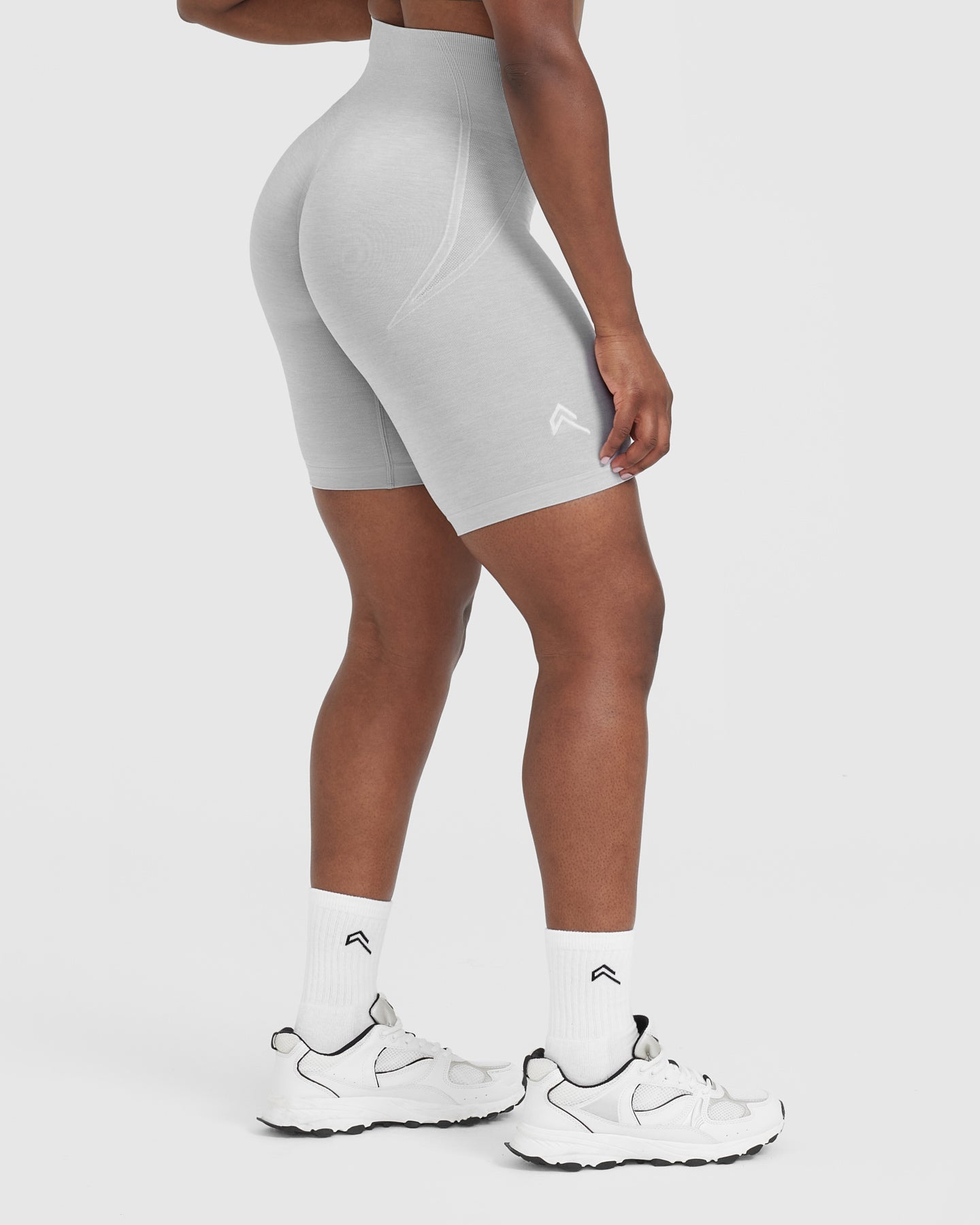 Alternative view of EffortlessLift Seamless Cycling Shorts with White Logo | Grey Marl