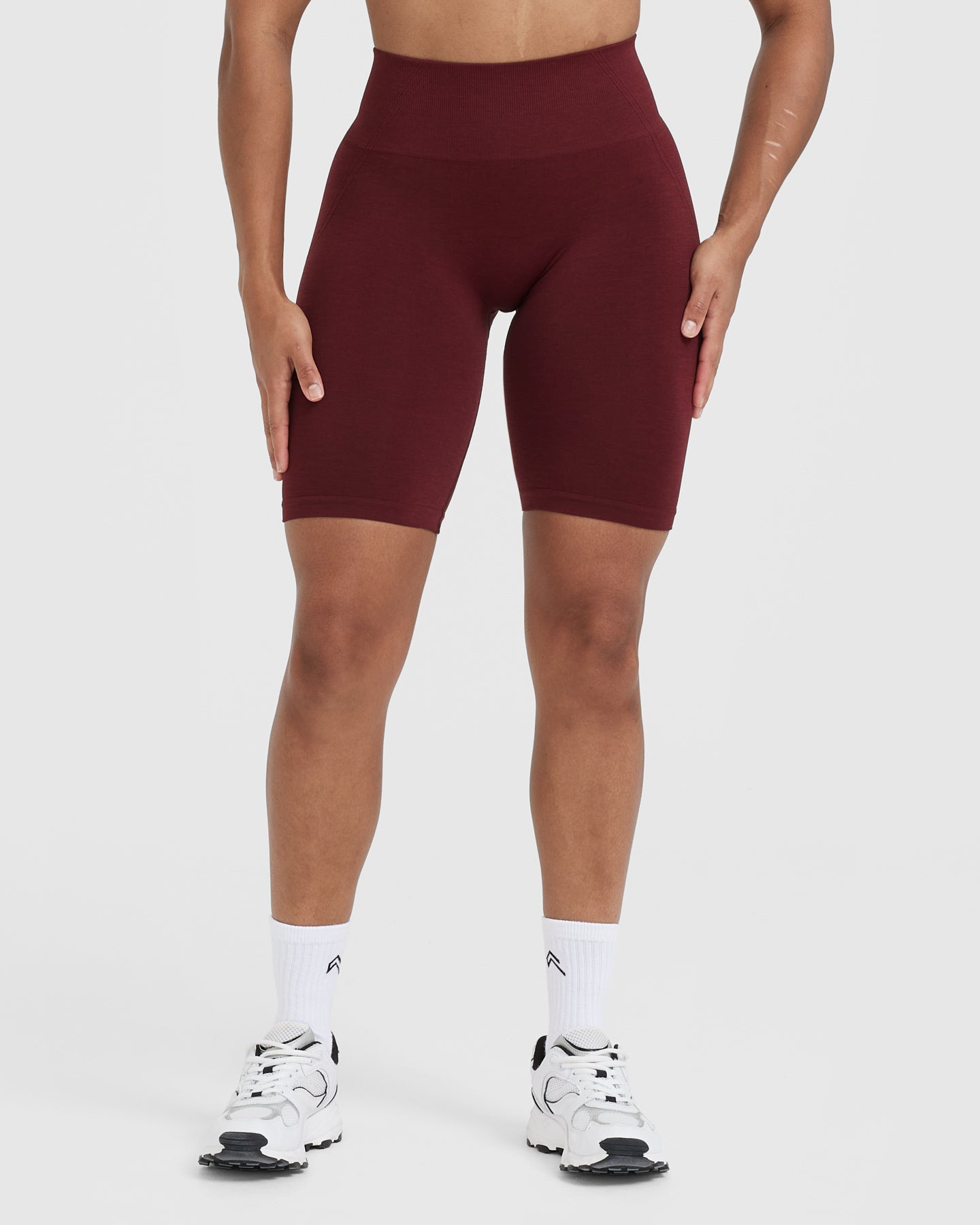 EffortlessLift Seamless Cycling Shorts with White Logo | Rosewood