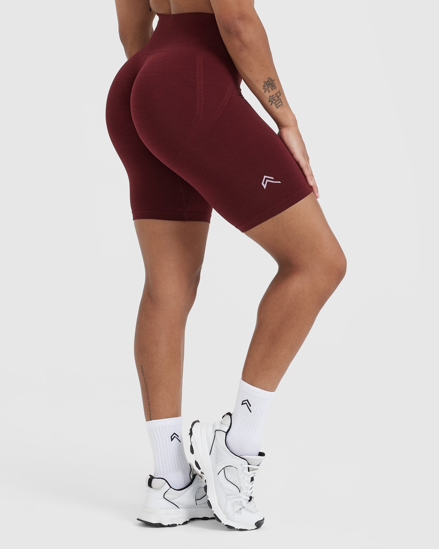 Alternative view of EffortlessLift Seamless Cycling Shorts with White Logo | Rosewood