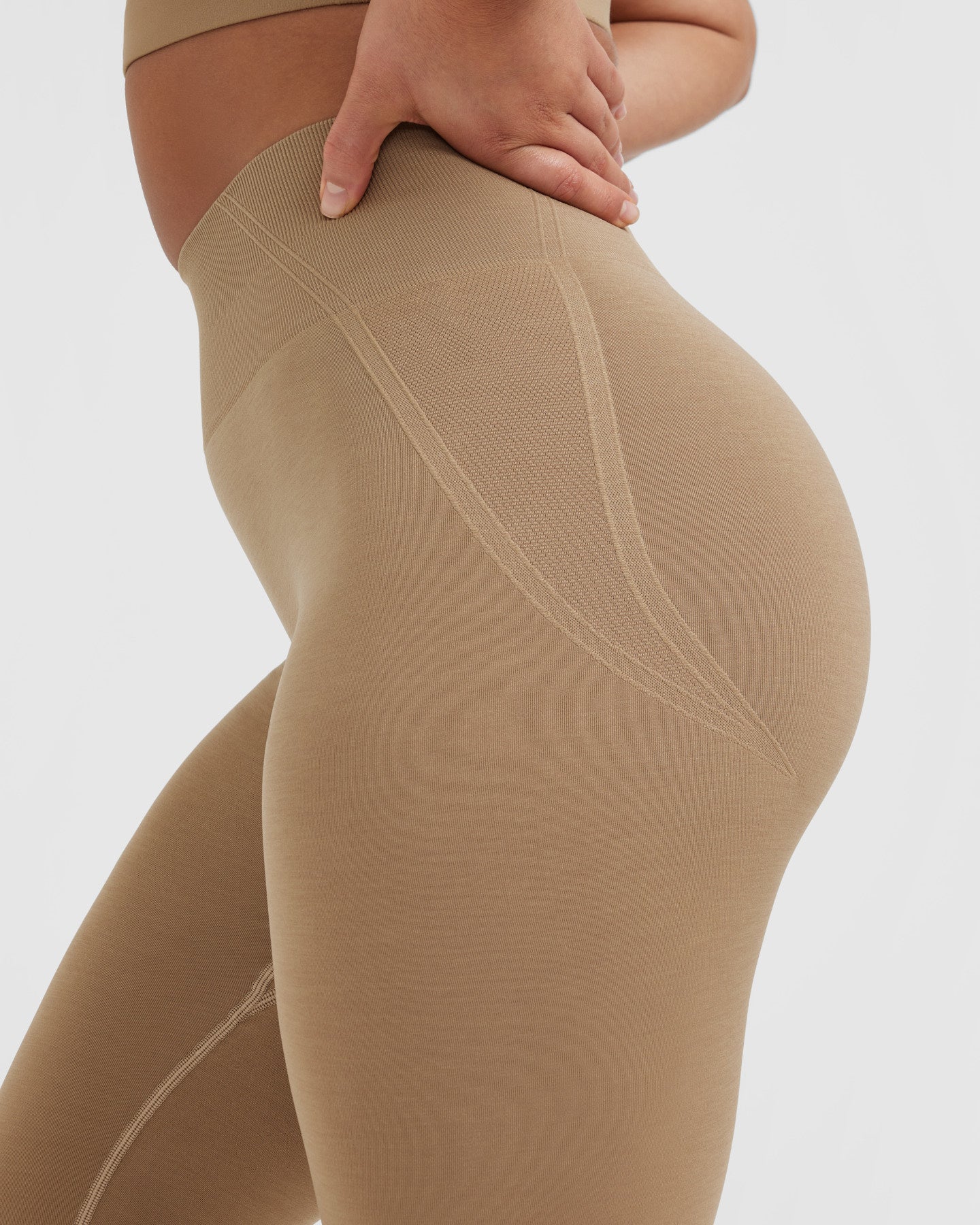 EffortlessLift Seamless Leggings with White Logo | Dune Brown - Image 4