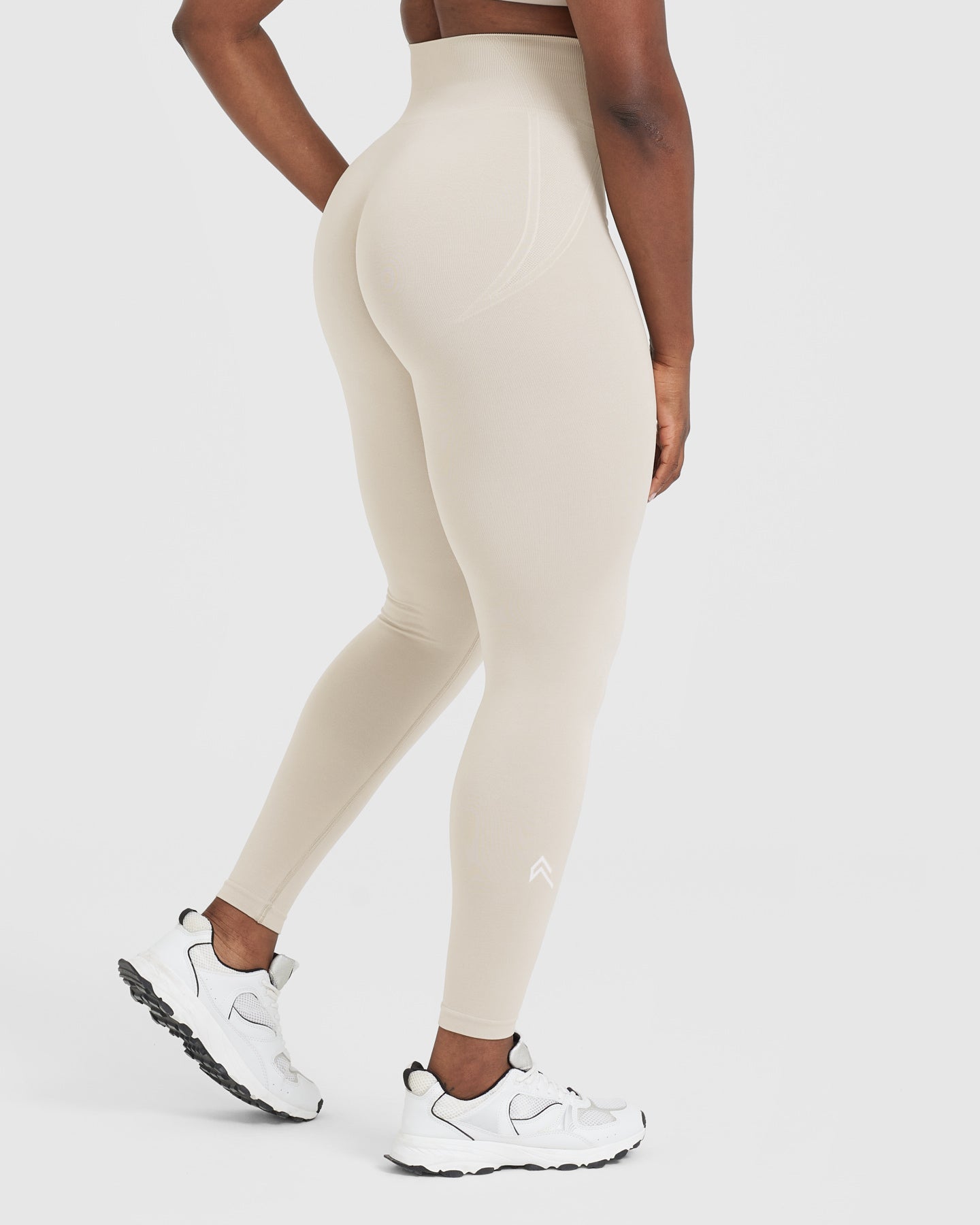 EffortlessLift Seamless Leggings with White Logo | Sand - Image 2