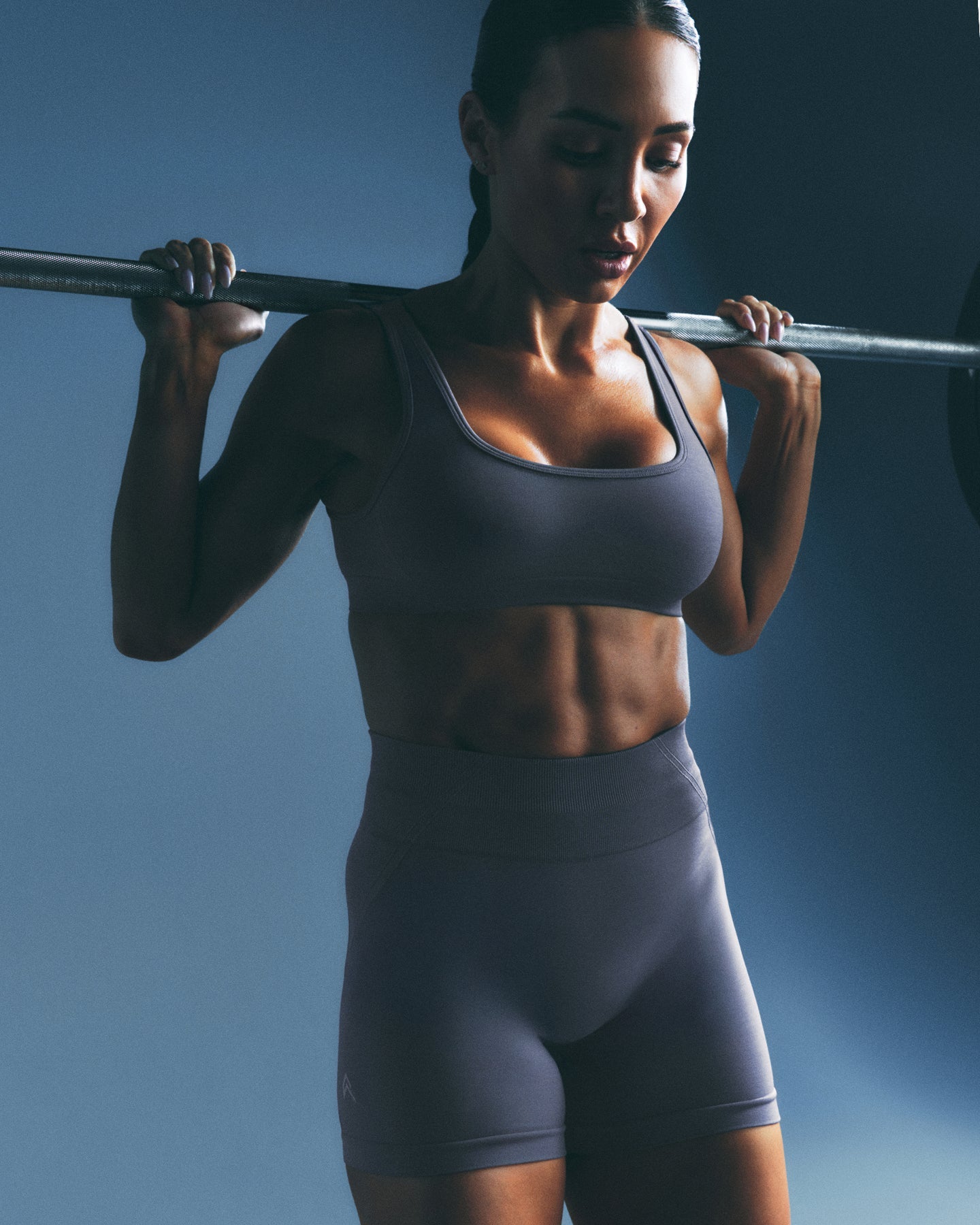 Alternative view of EffortlessLift Seamless Mid Rise Shorts with Grey Logo | Light Granite Blue