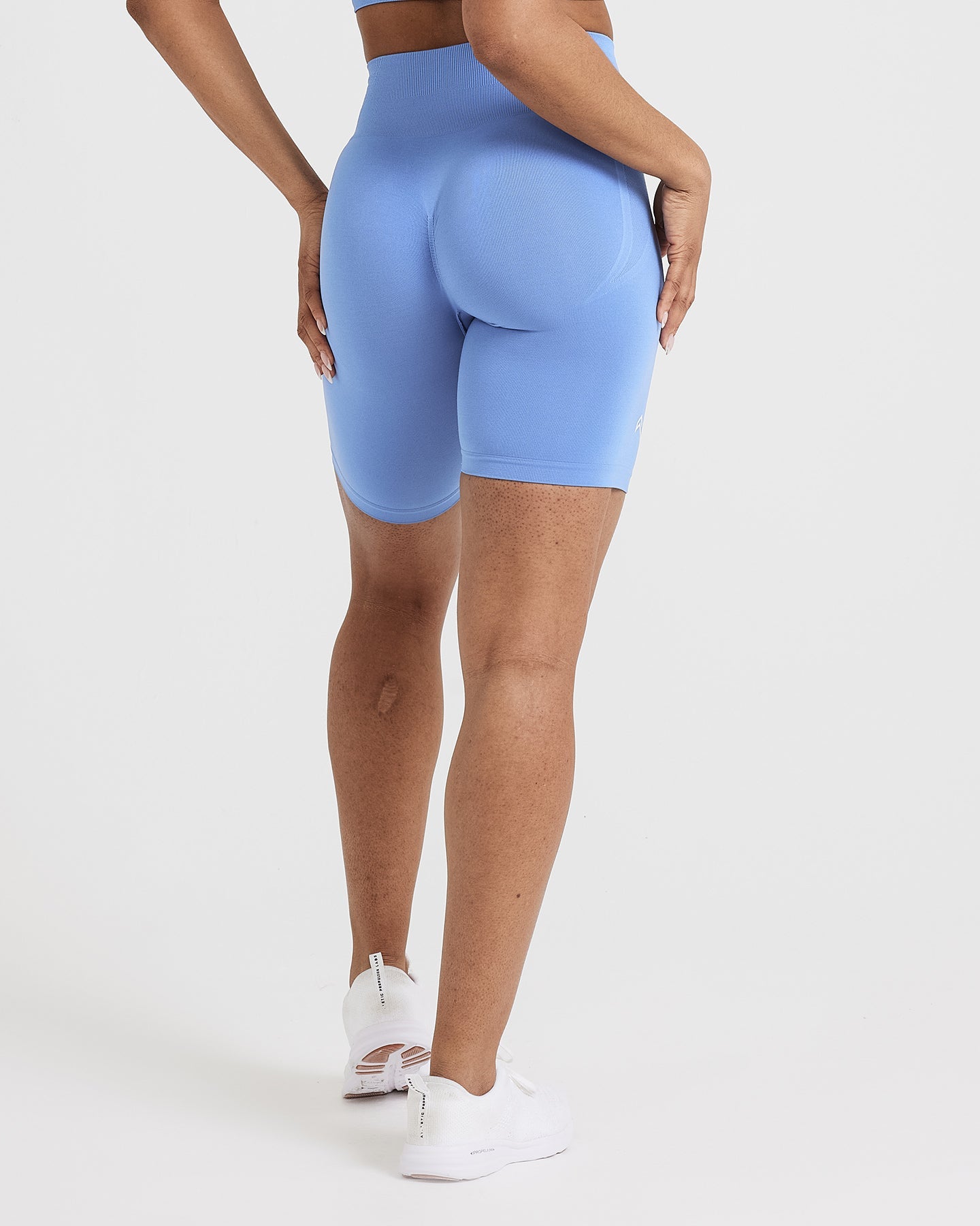 Alternative view of EffortlessLift Seamless Cycling Shorts with White Logo | Light Denim