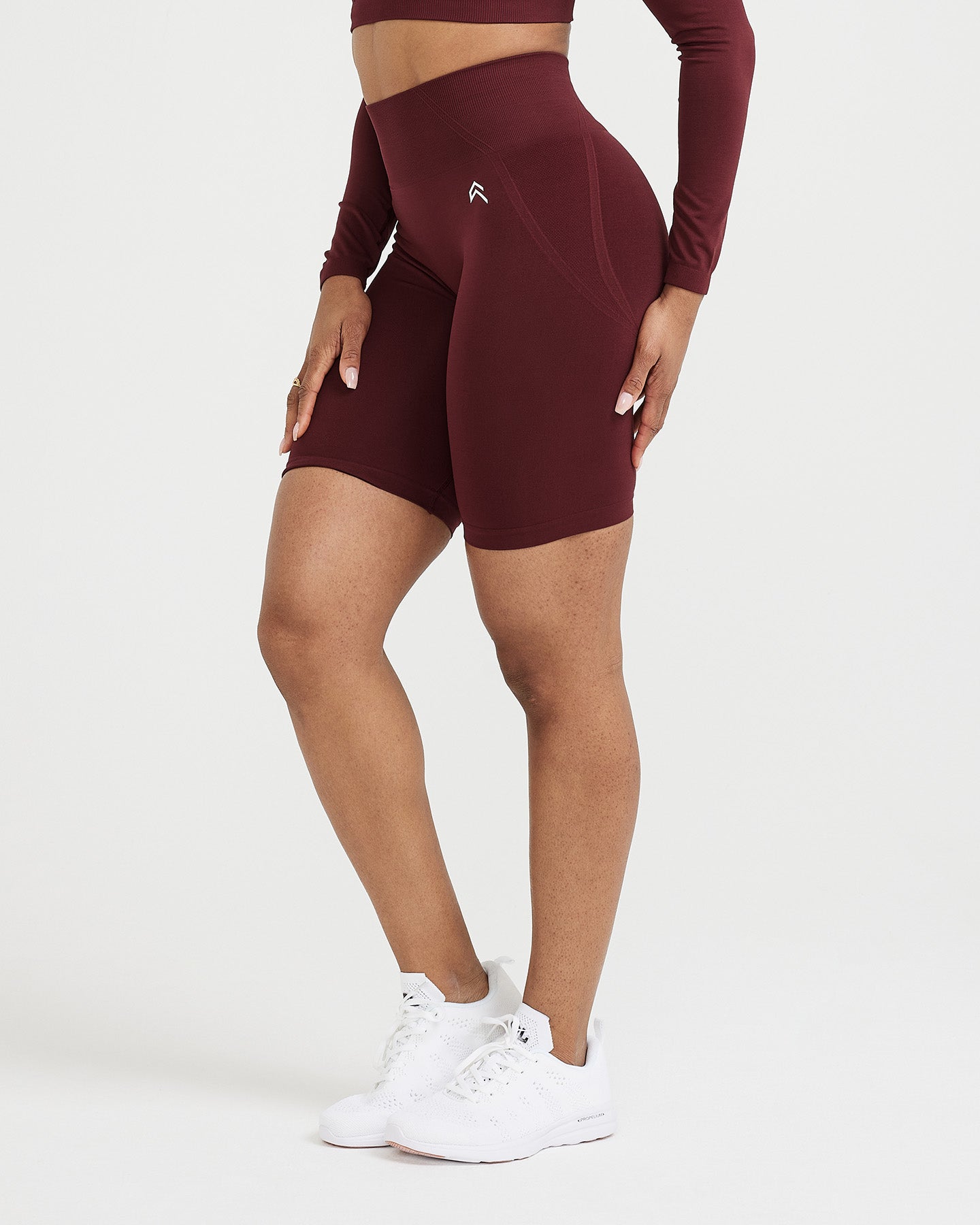 Alternative view of EffortlessLift Seamless Cycling Shorts with White Logo | Rosewood
