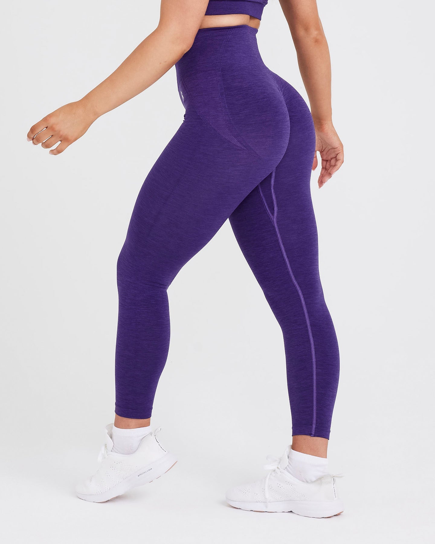Alternative view of EffortlessLift Seamless Leggings with White Logo | Amethyst