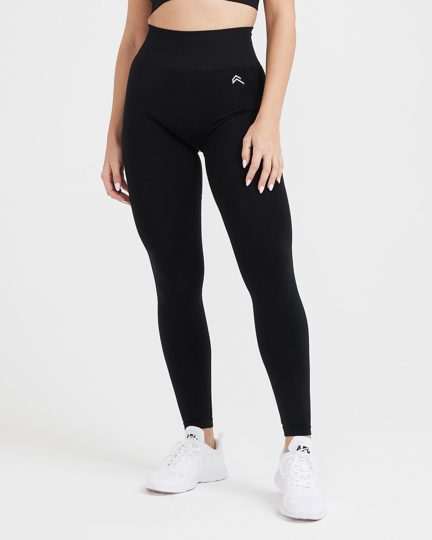 EffortlessLift Seamless Leggings with White Logo | Black