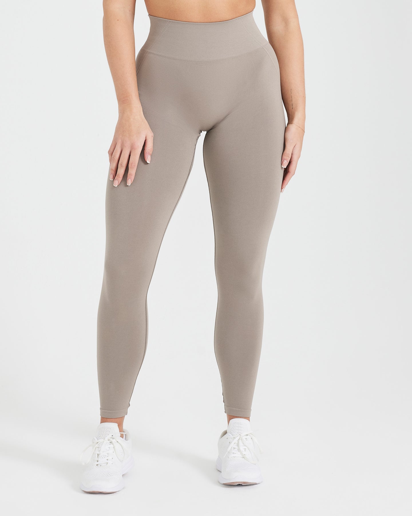 EffortlessLift Seamless Leggings with White Logo | Minky