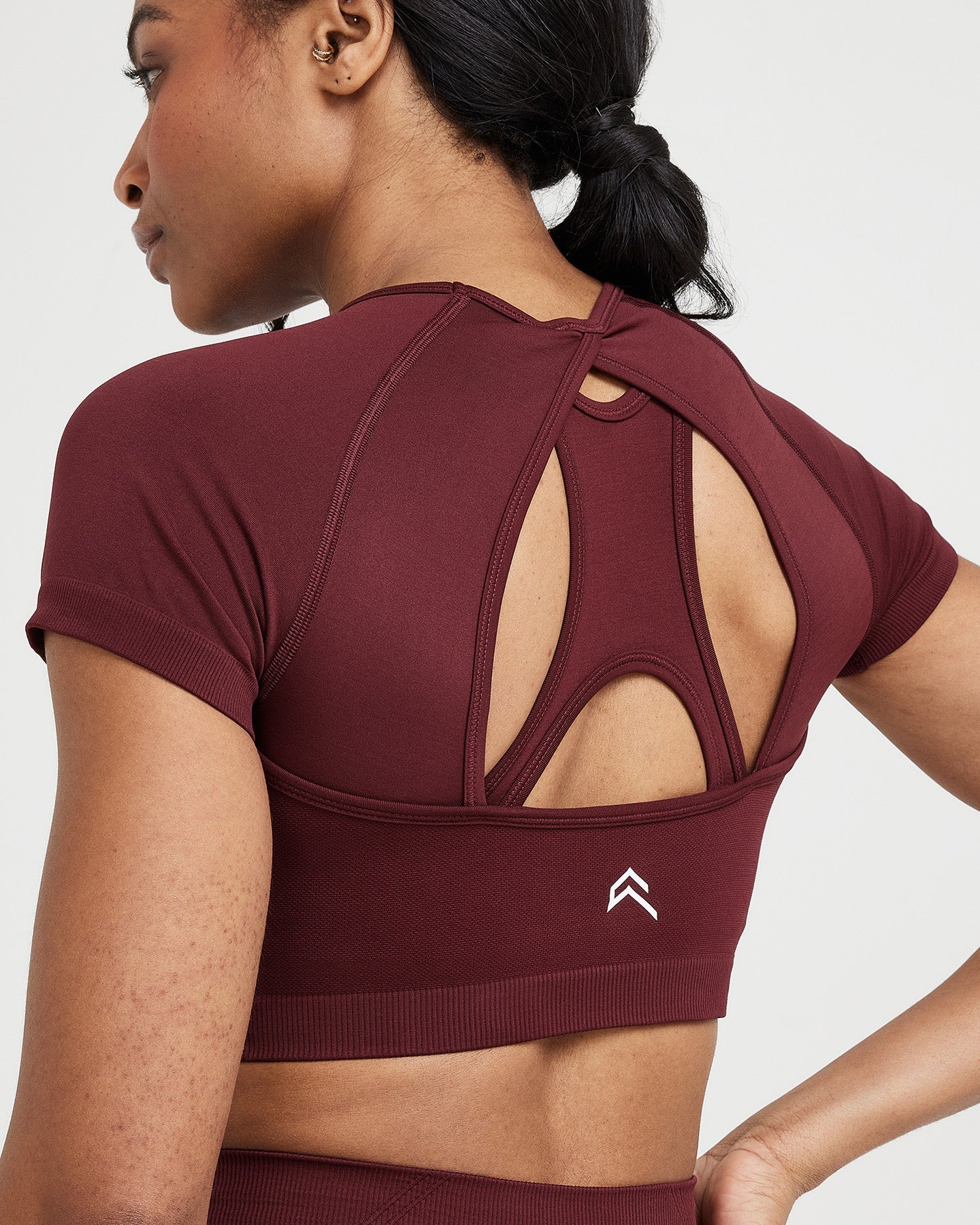 EffortlessLift Seamless Short Sleeve Crop Top with White Logo | Rosewood - Image 5