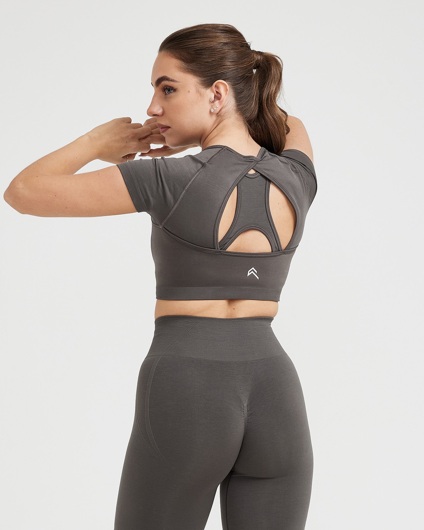 EffortlessLift Seamless Short Sleeve Crop Top with White Logo | Deep Taupe - Image 4