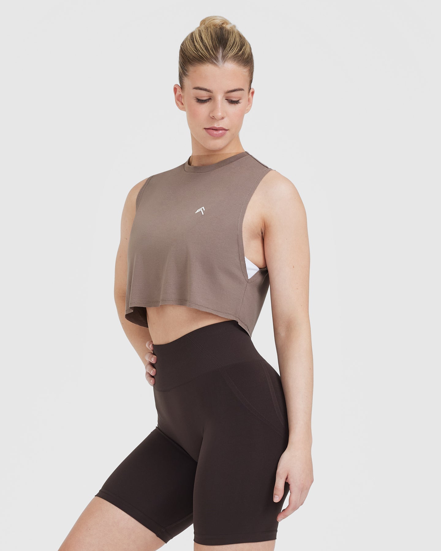Go To Muscle Crop Vest | Cool Brown - Image 3