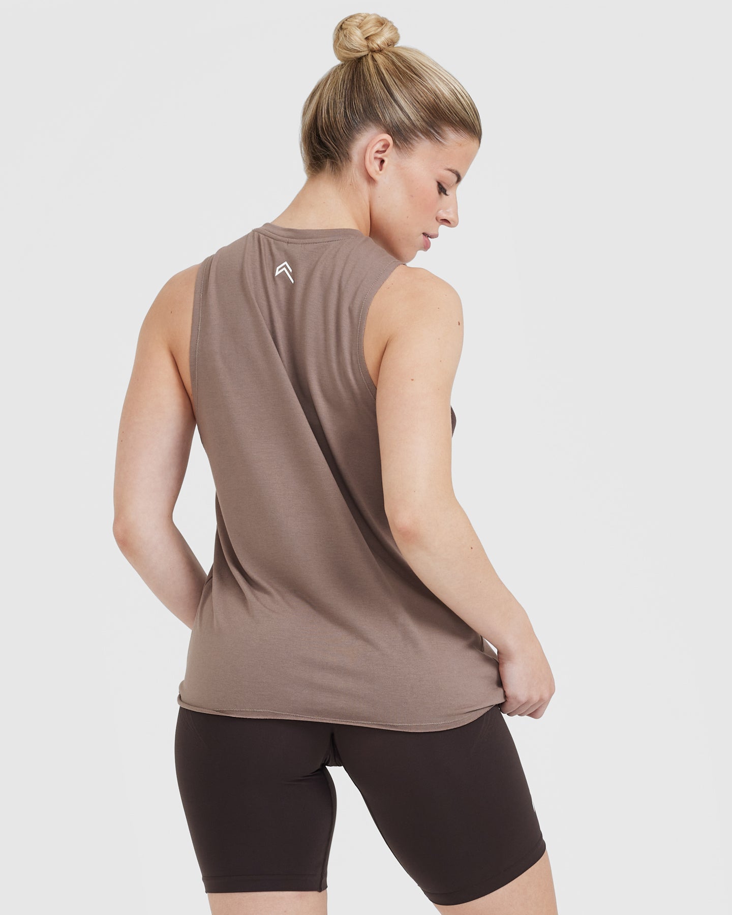 Go To Muscle Vest | Cool Brown - Image 2