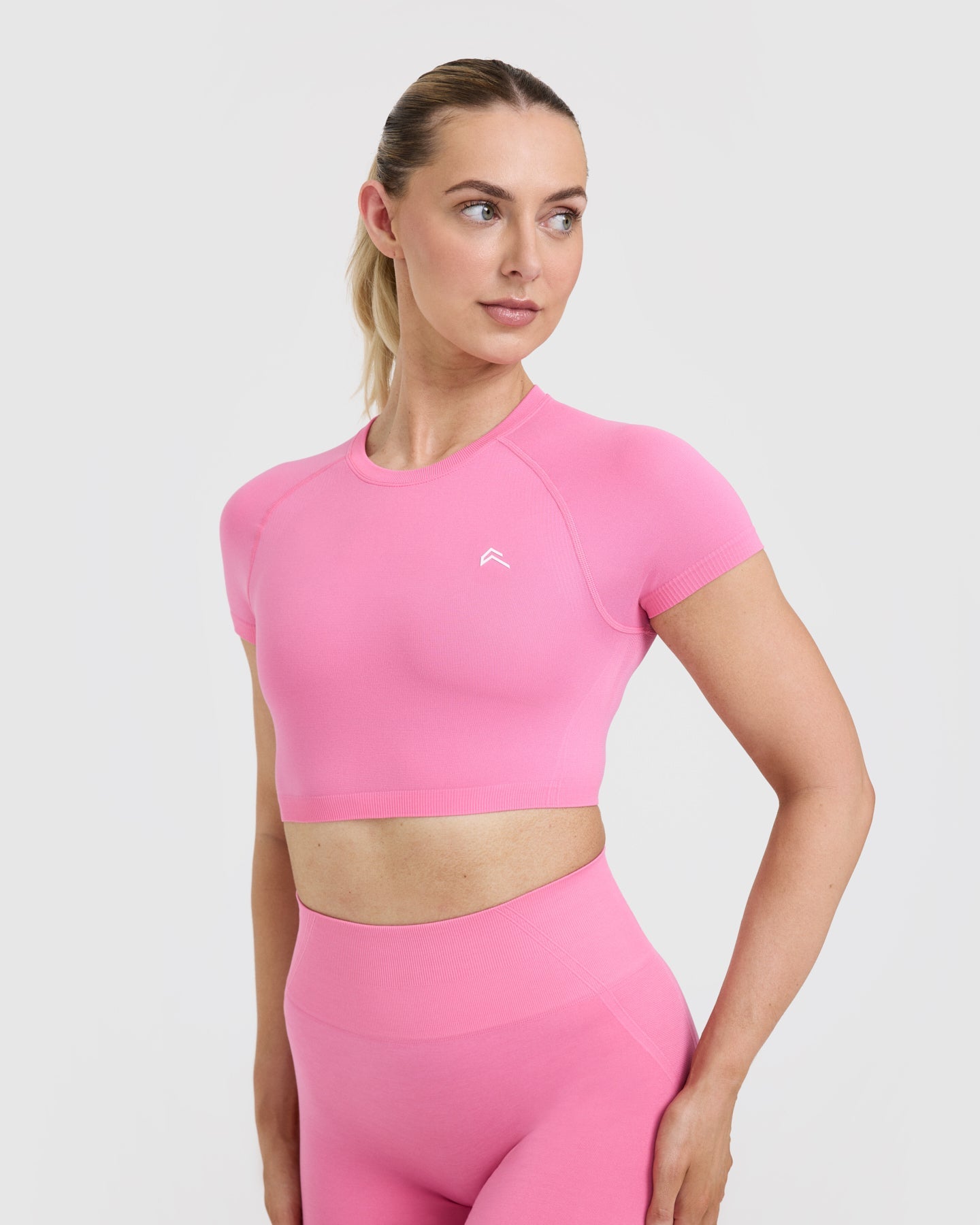 Go To Seamless Fitted Crop Top | Peony Pink - Image 4