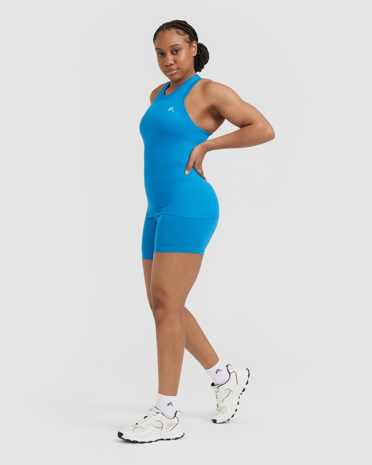 Go To Seamless Fitted High Neck Vest | Tropical Blue - Image 3