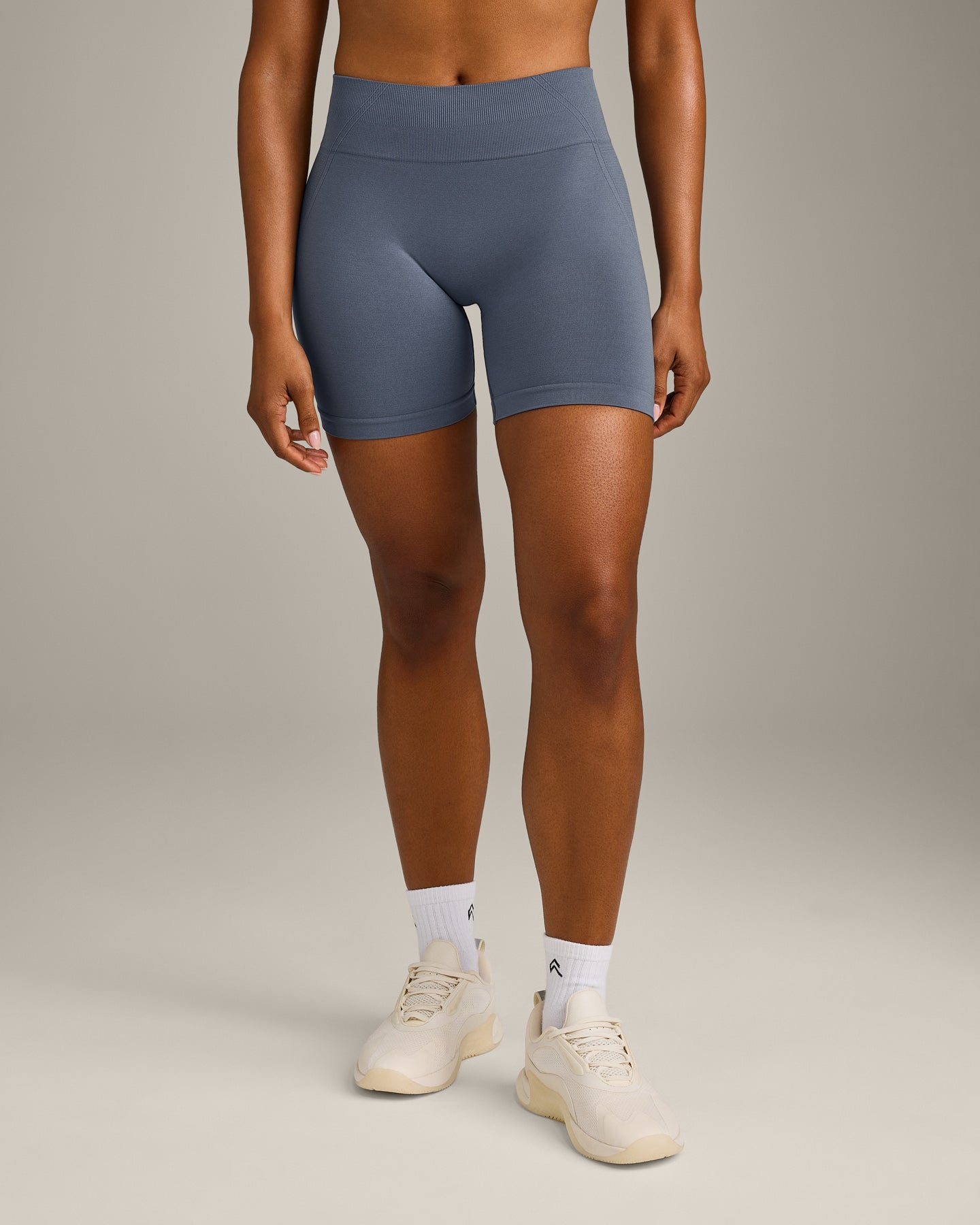 EffortlessLift Seamless Mid Rise Shorts with Grey Logo | Light Granite Blue - Image 4