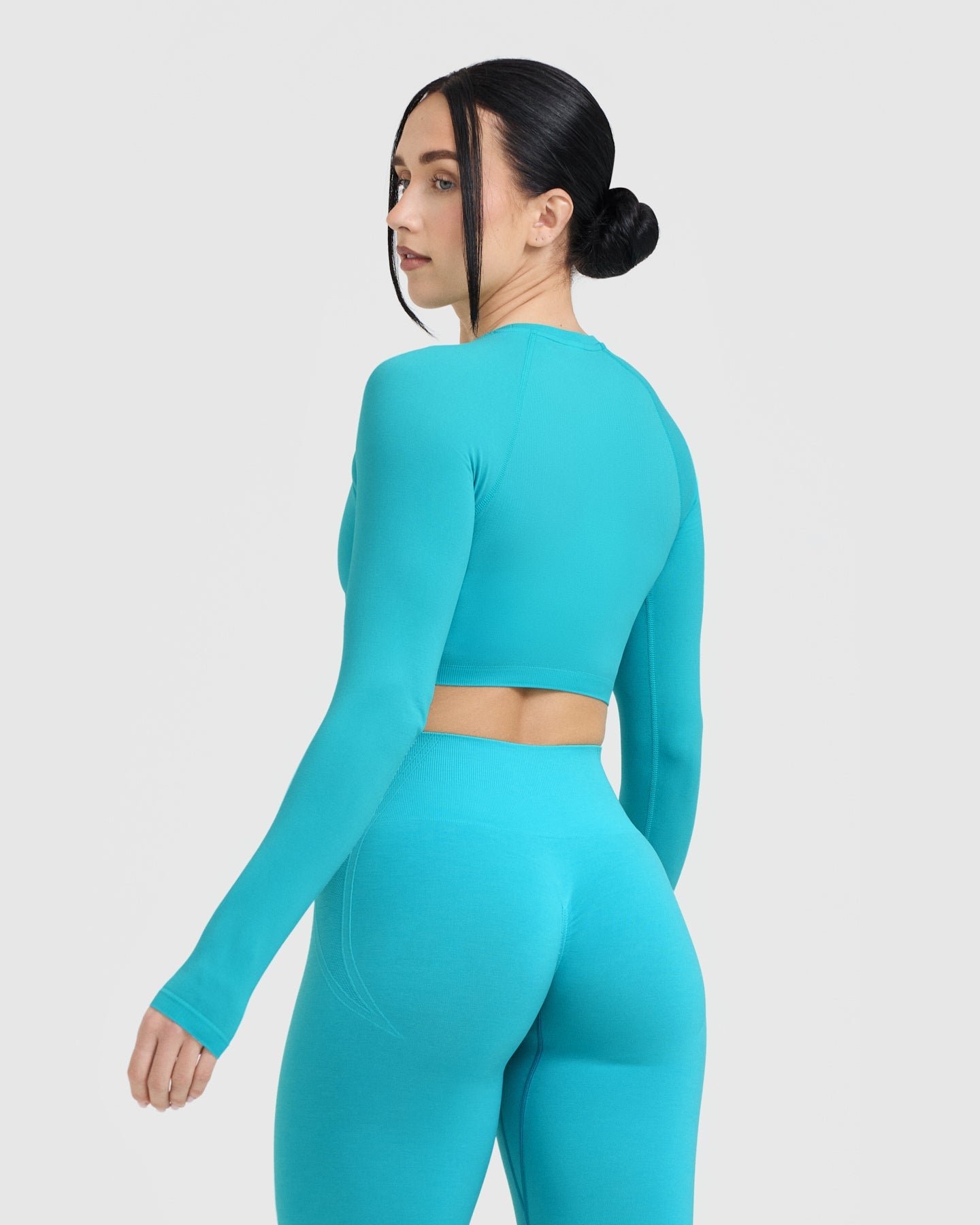 Go To Seamless Fitted Crop Long Sleeve Top | Aqua Blue - Image 2