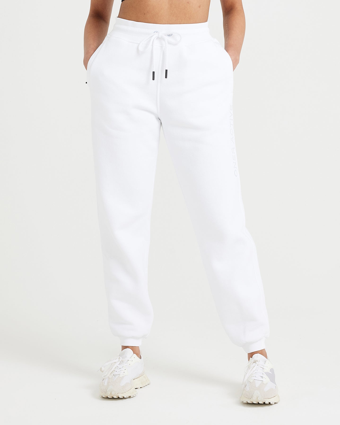 Classic Lounge Joggers | White